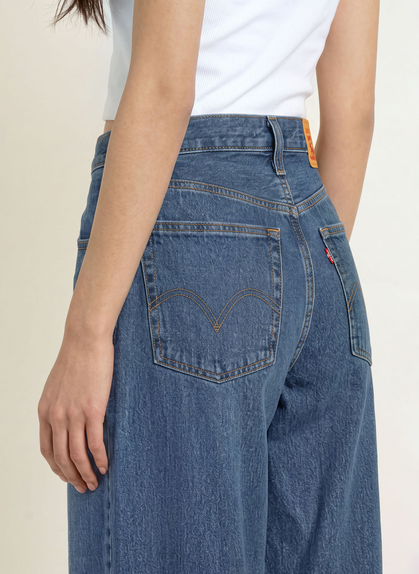 Levi's® Barrel Jeans MIDDY BALLOON: 09 Med Indigo - Worn In