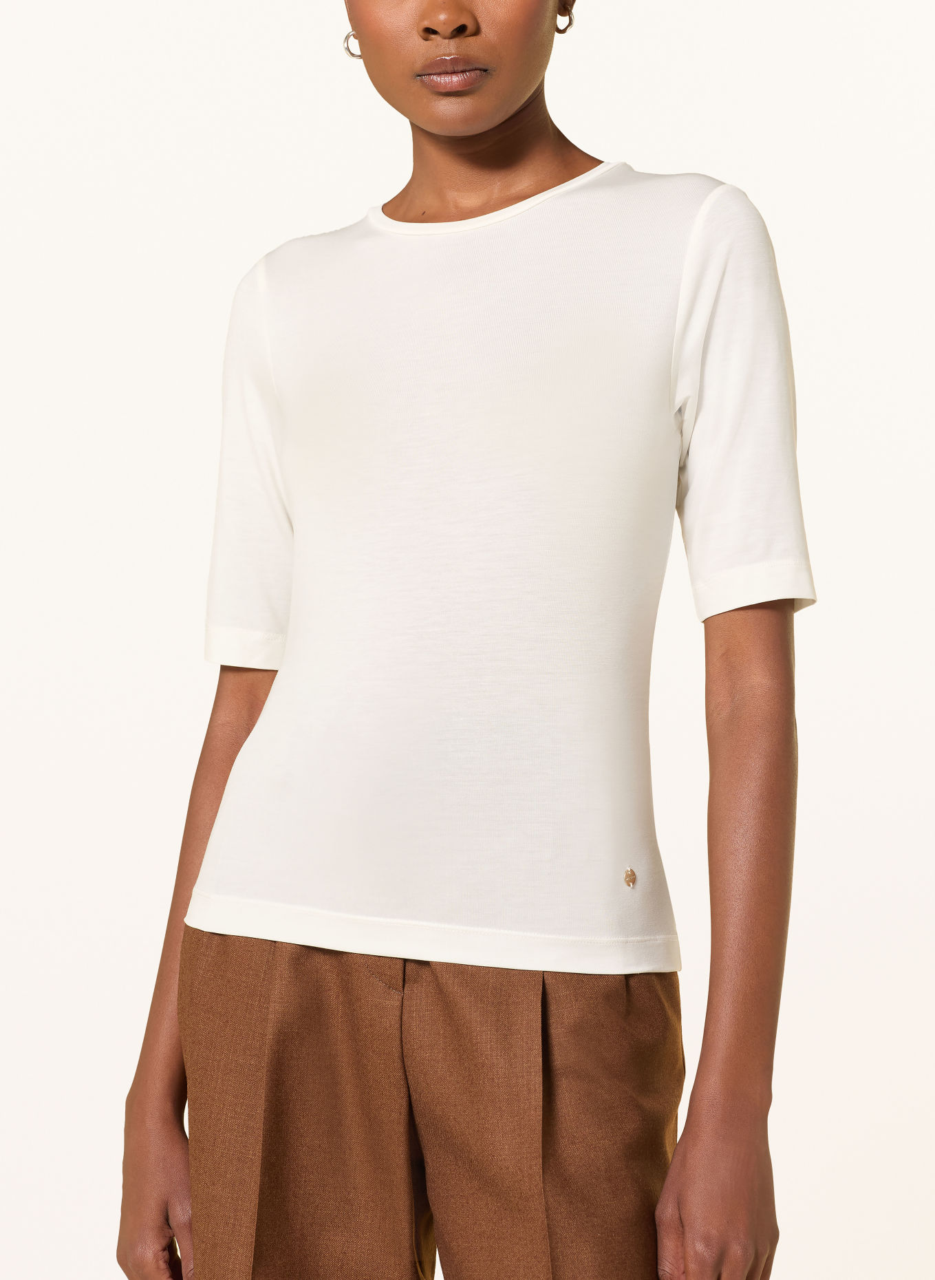 windsor. T-shirt: WIT