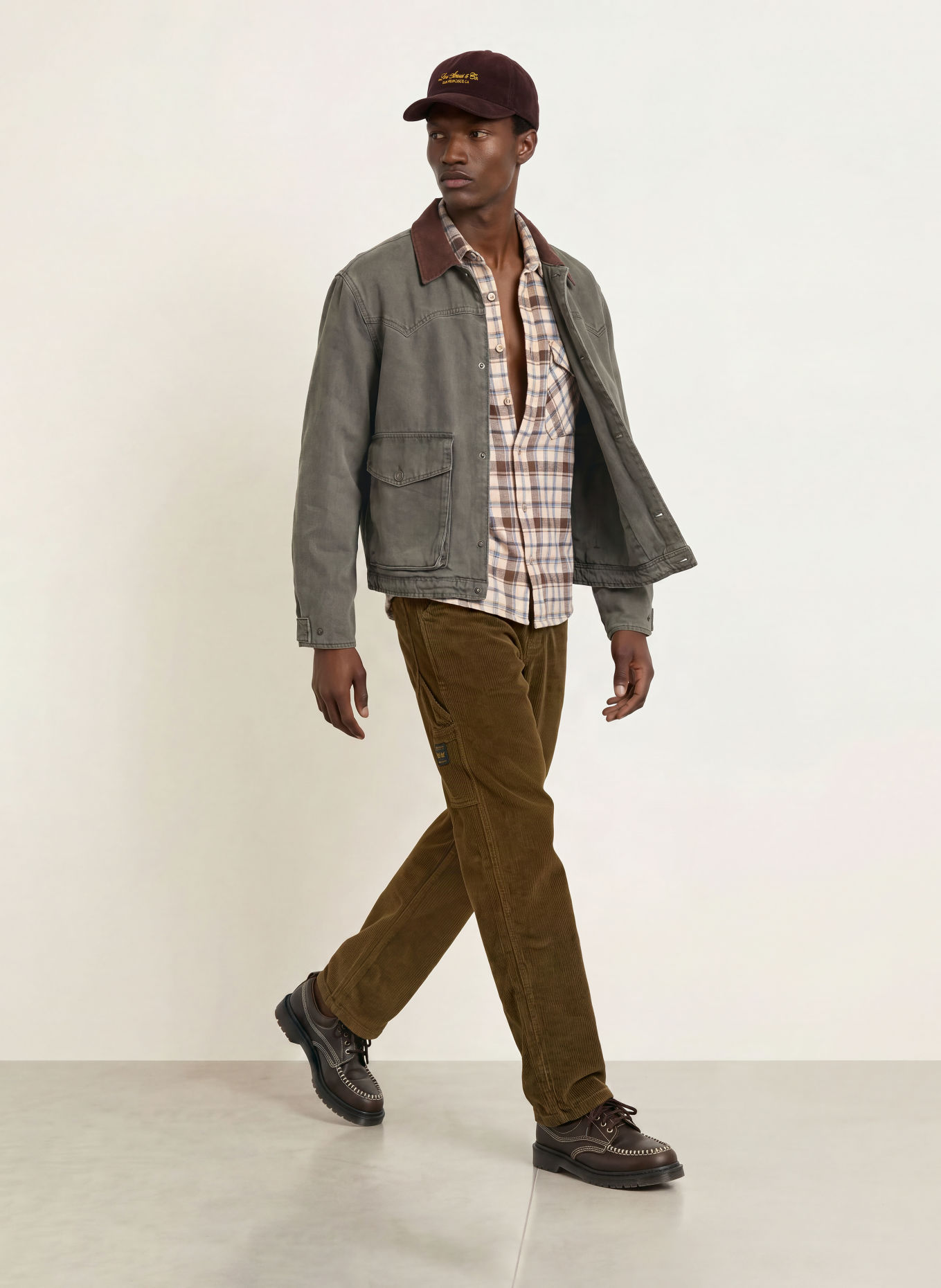Levi's® Cordhose 568™ LOOSE STRAIGHT CARPENTER Regular Fit: BRAUN