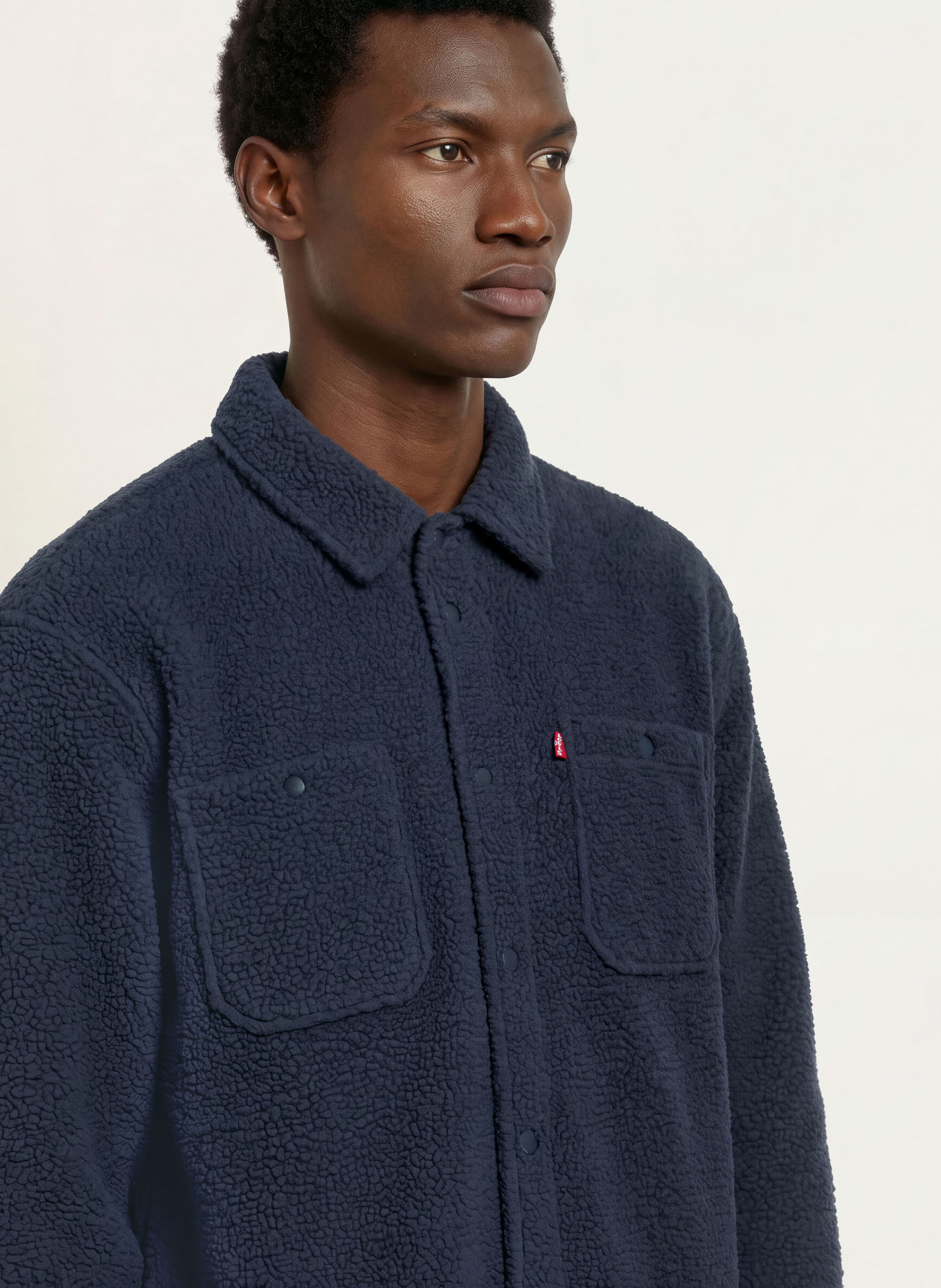 Levi's® Svrchní košile z plyšové kožešiny SHERPA SOFT WORKER: TMAVĚ MODRÁ