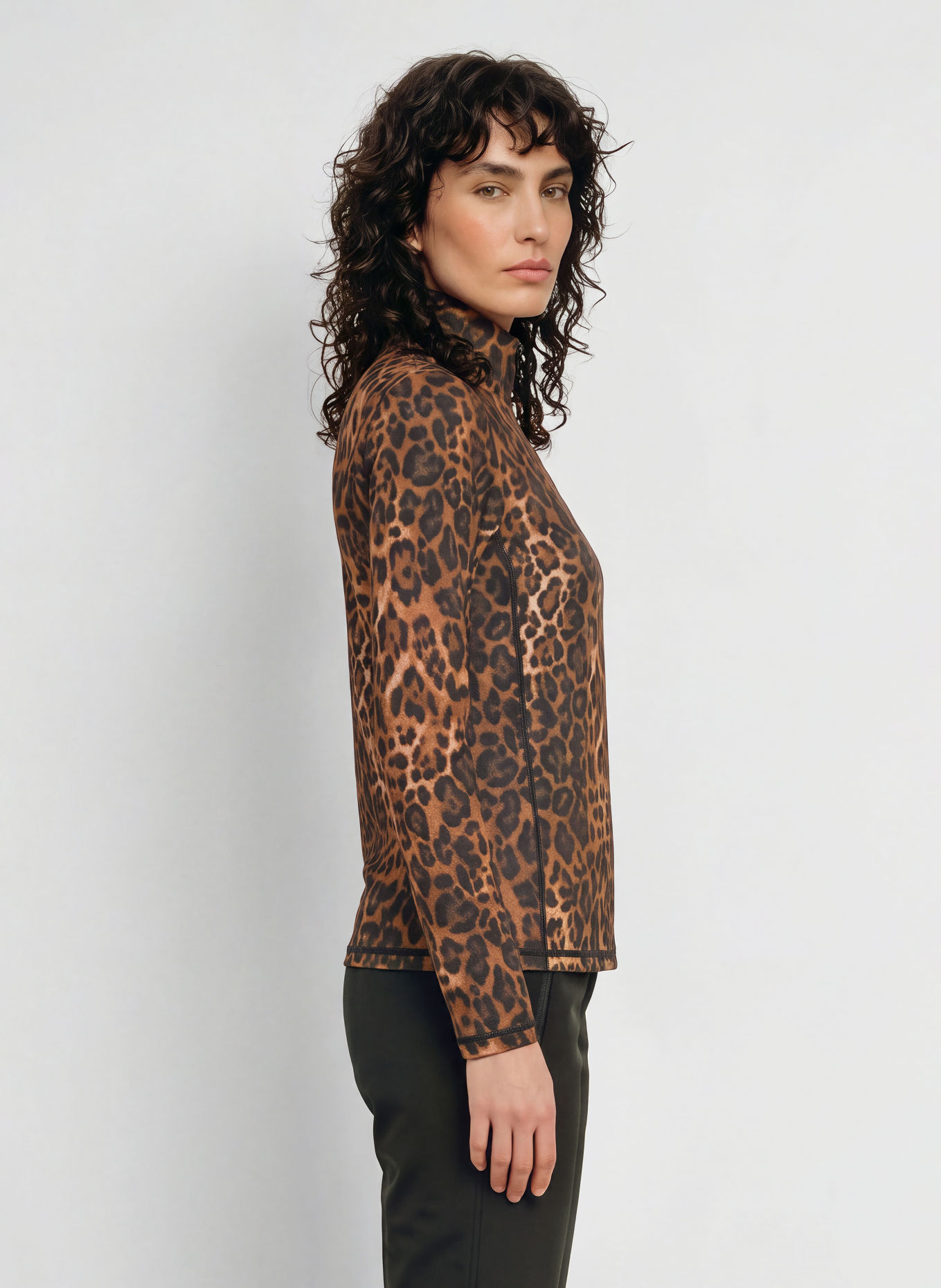MRS & HUGS Midlayer: BRAUN / SCHWARZ
