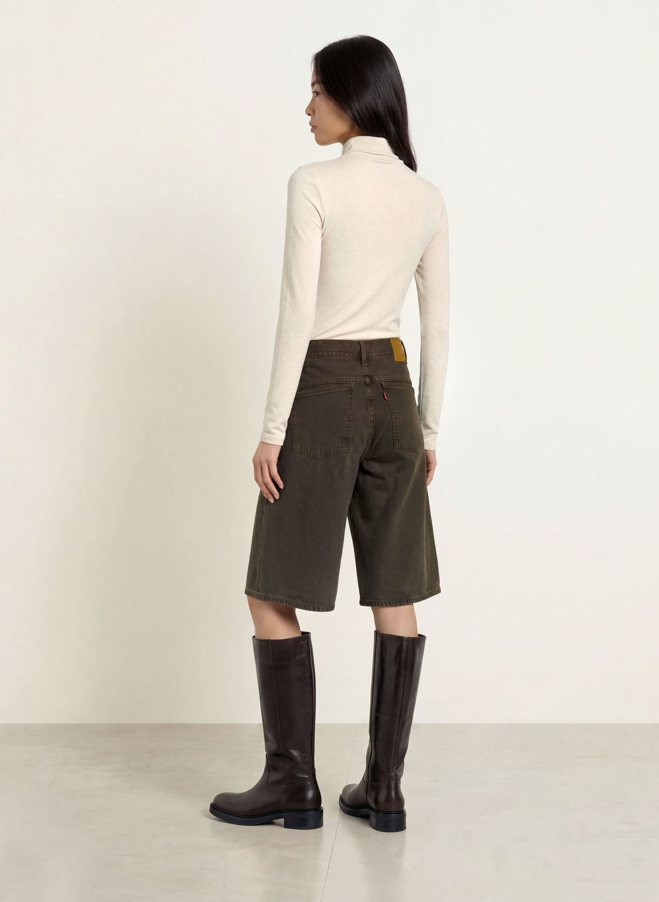 Levi's® Haut à col roulé: BEIGE