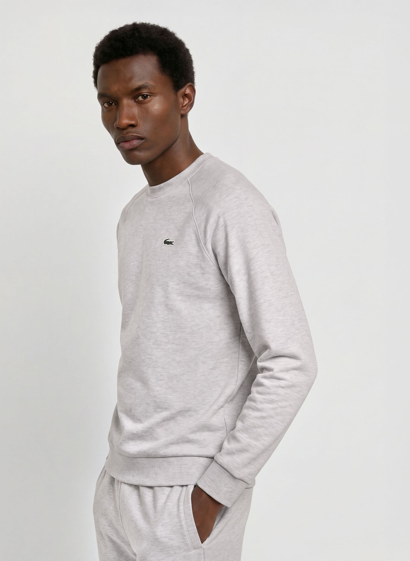 LACOSTE Sweatshirt: LJUSGRÅ