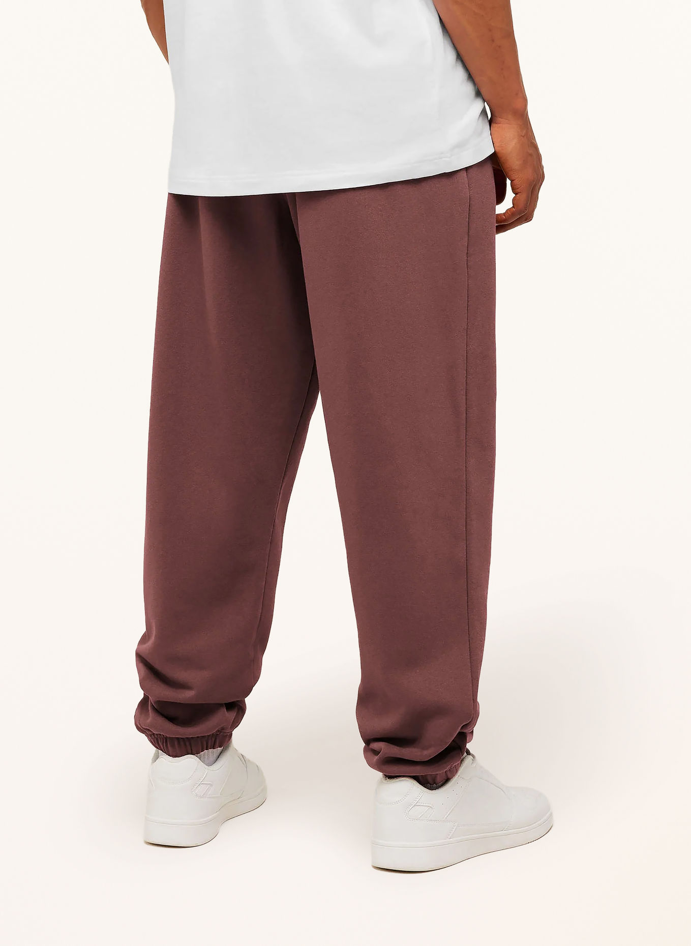 GYMSHARK Sweatpants CREST: DUNKELBRAUN