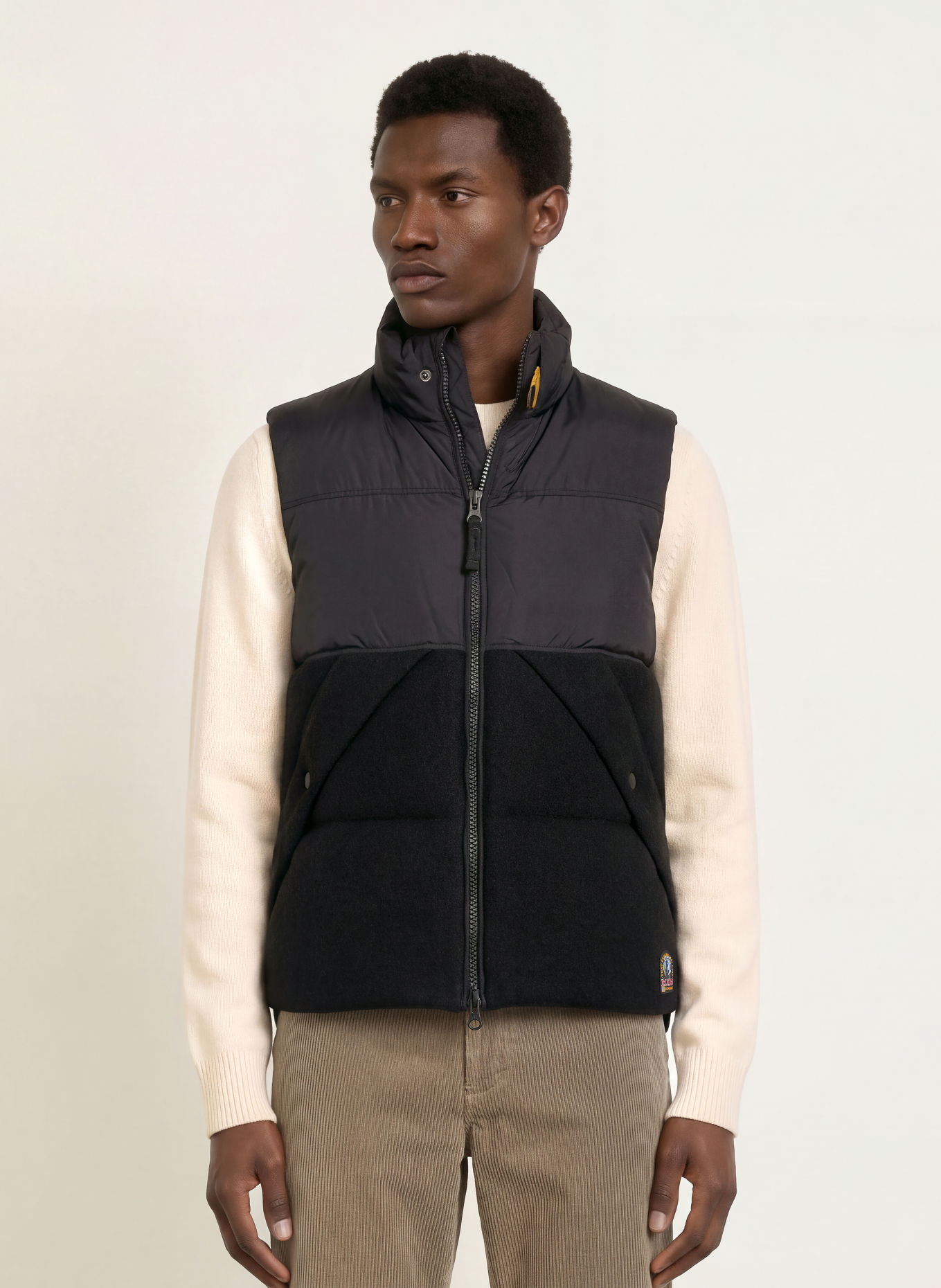 PARAJUMPERS VARONE donzen bodywarmer in gemengde stof: ZWART