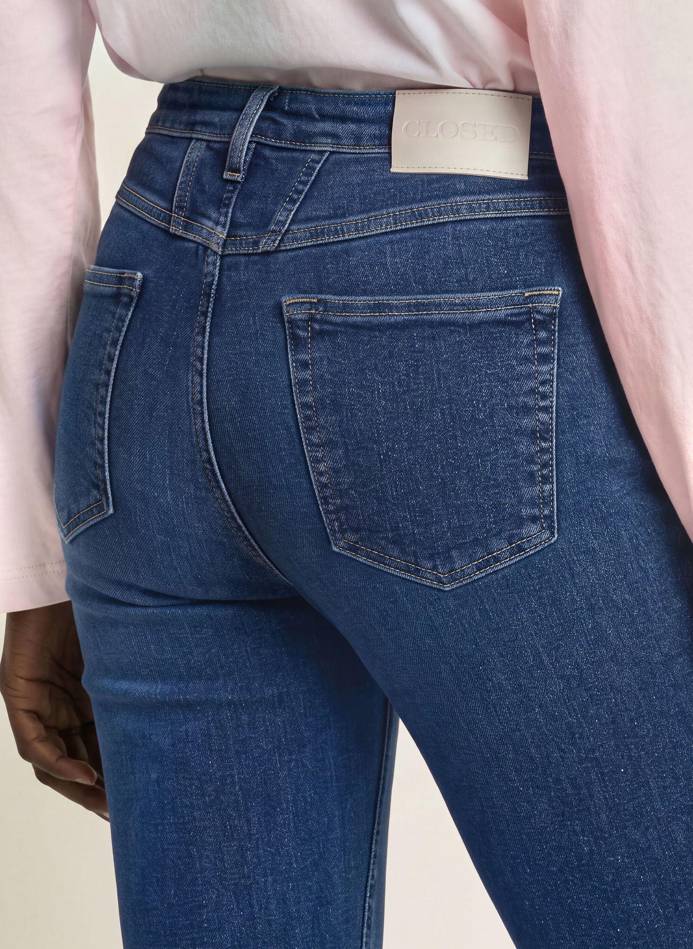 CLOSED JOVANNA Flared jeans: MBL MID BLUE