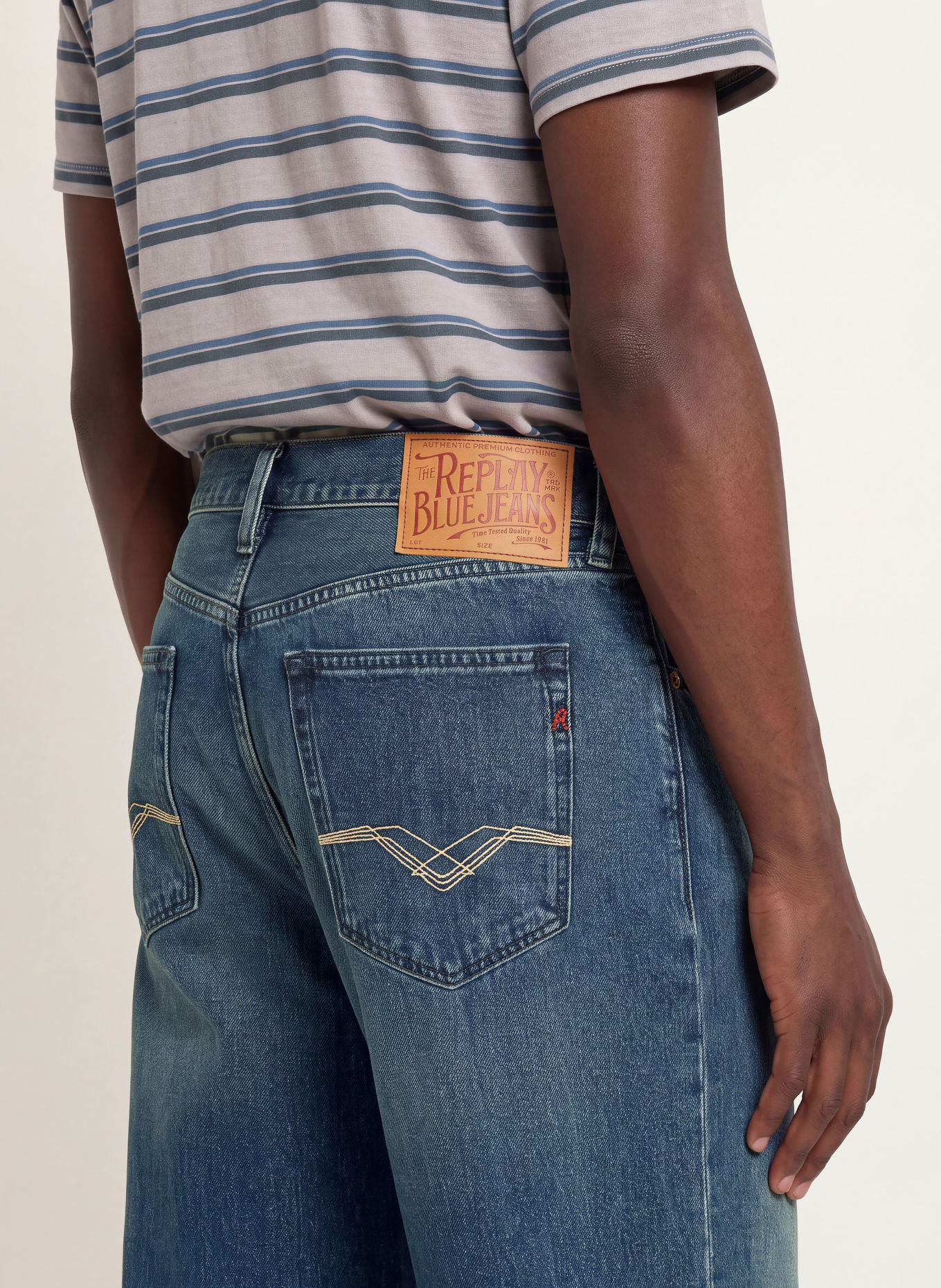REPLAY Jeans BWAII Relaxed Fit: C009 MEDIUM BLUE