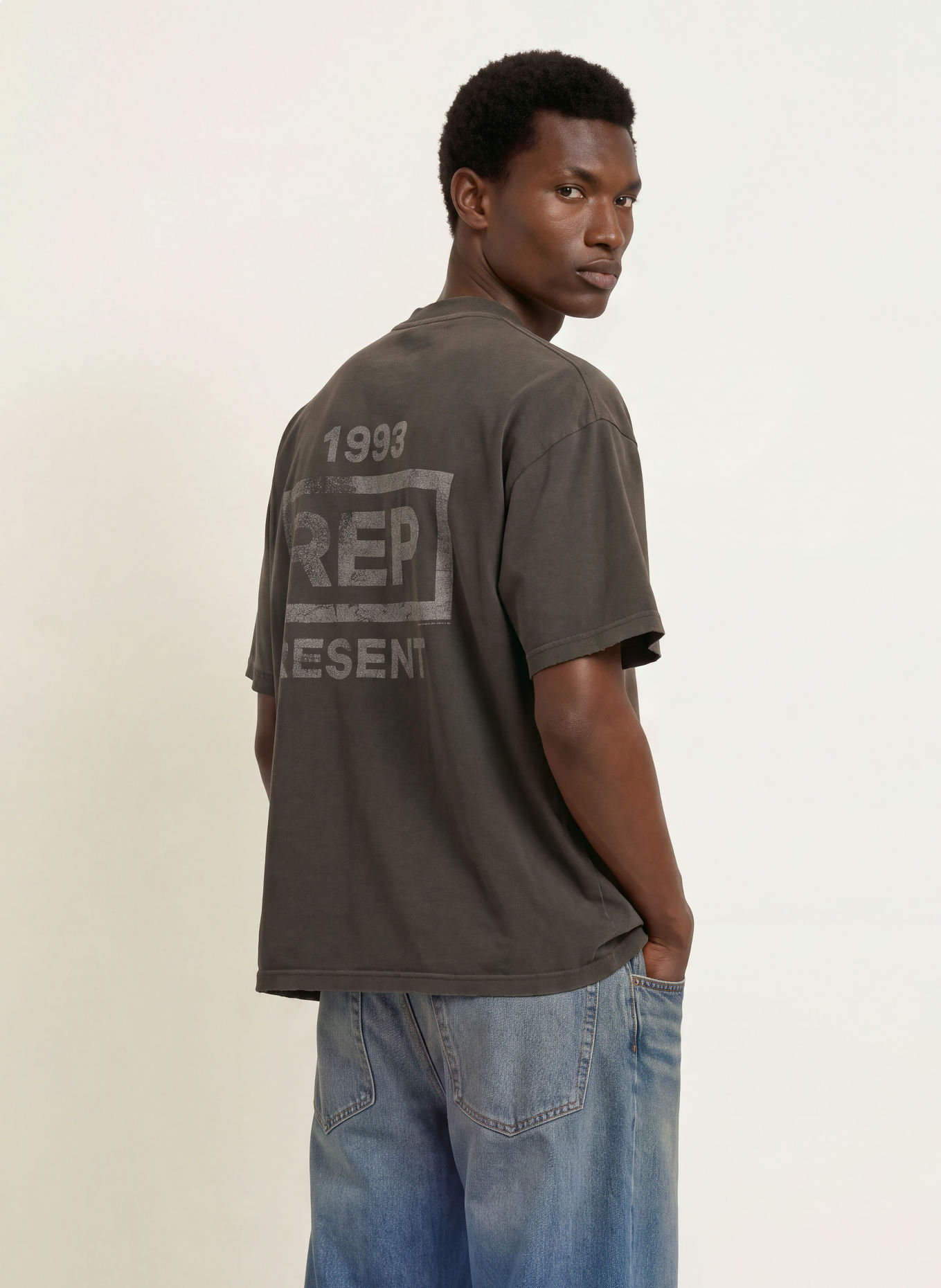 REPRESENT T-Shirt RESENT: DUNKELGRAU / GRAU