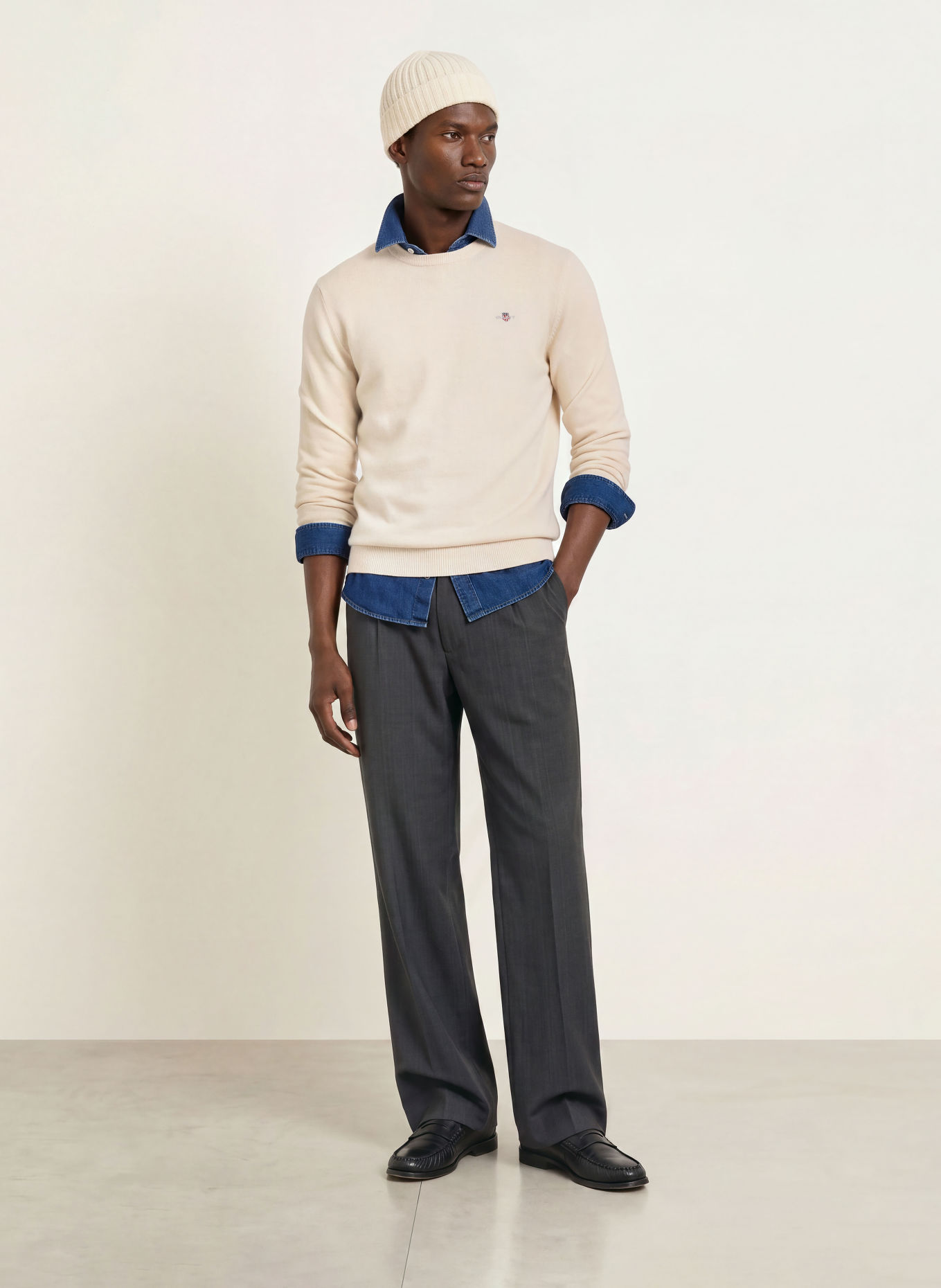 GANT Sweater: WHITE