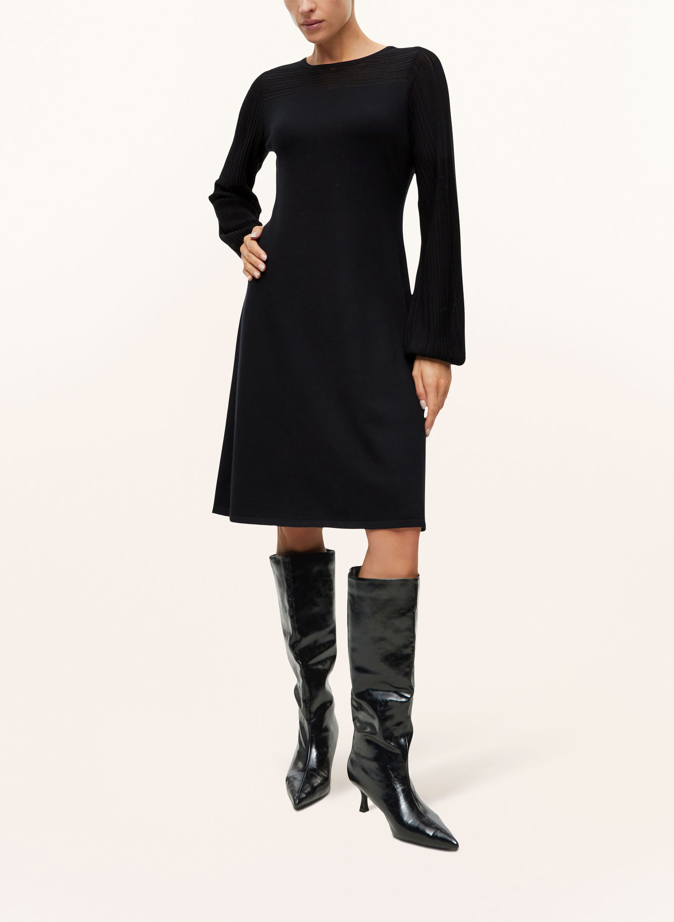 s.Oliver BLACK LABEL Rochie tricotată din materiale combinate: NEGRU