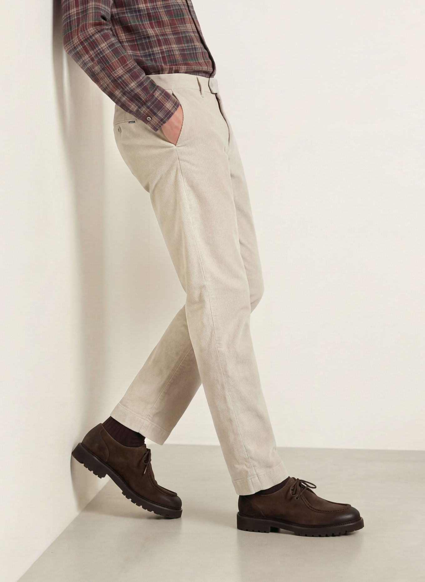 HACKETT LONDON Pantalon en velours côtelé KENSINGTON, coupe slim: CRÈME