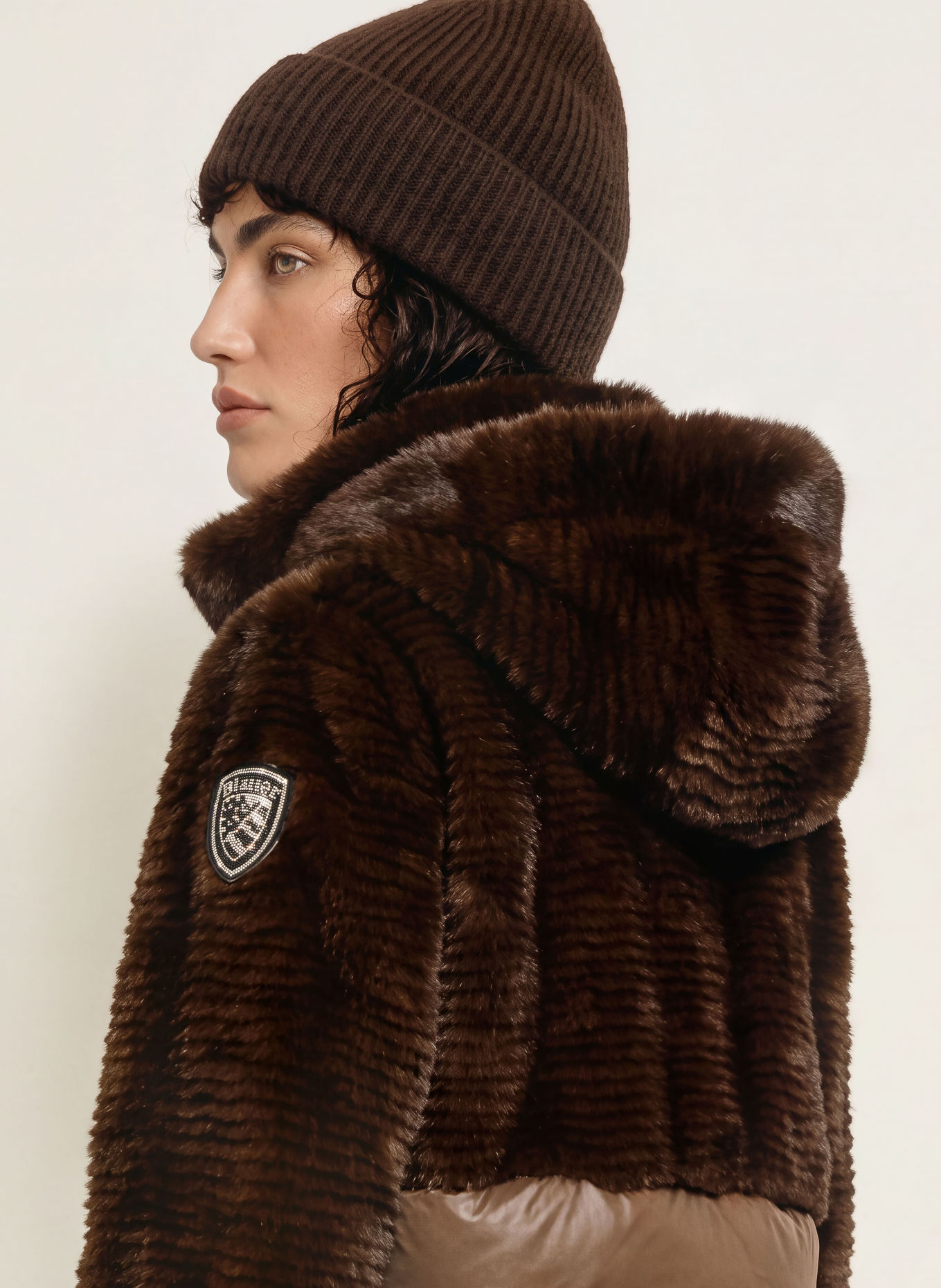 Blauer Veste en fausse fourrure FANEVIL dans un mélange de matières: MARRON FONCÉ