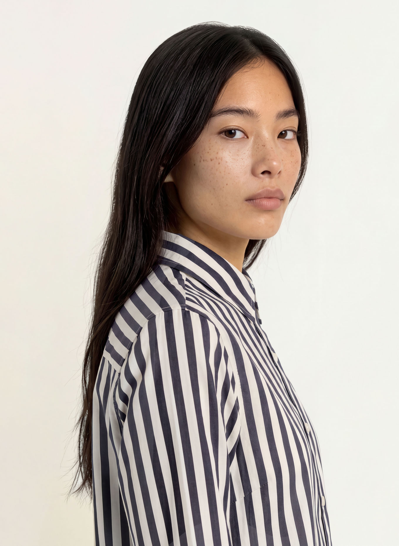 TOMMY HILFIGER Hemdbluse: DUNKELBLAU / ECRU