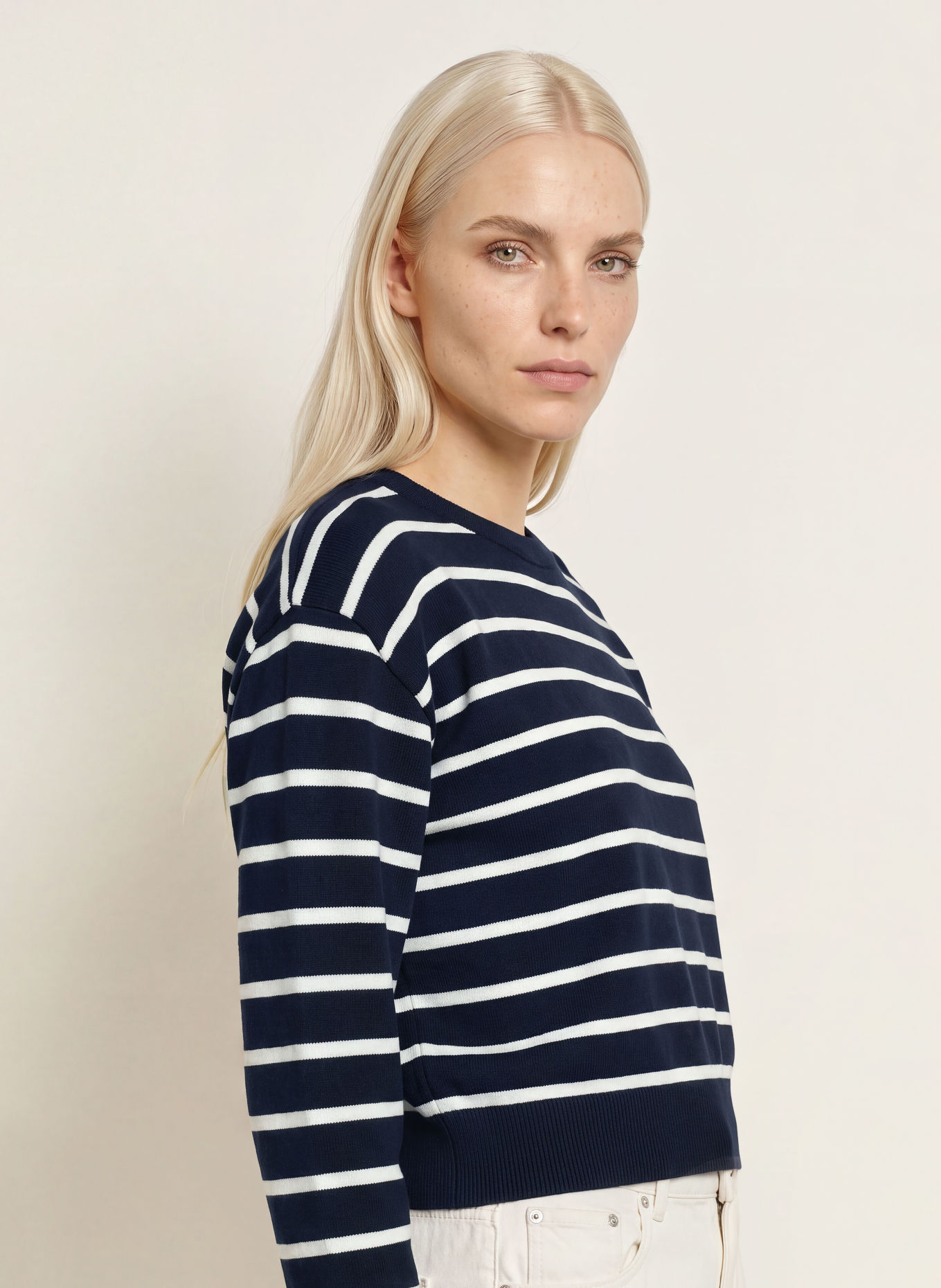 TOMMY HILFIGER Pullover: DUNKELBLAU / WEISS