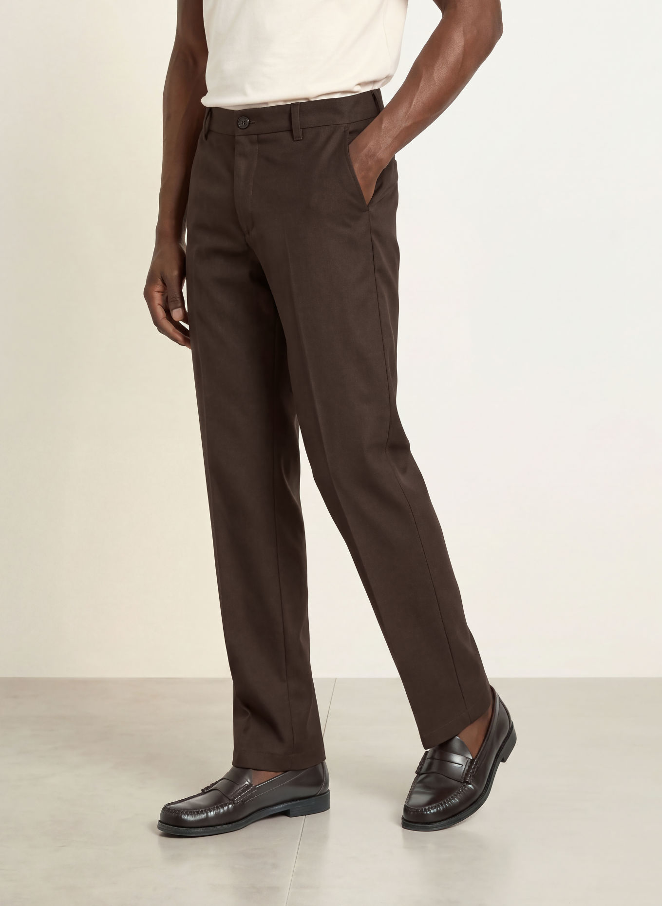 LES DEUX Chinos Regular Fit: MÖRKBRUN
