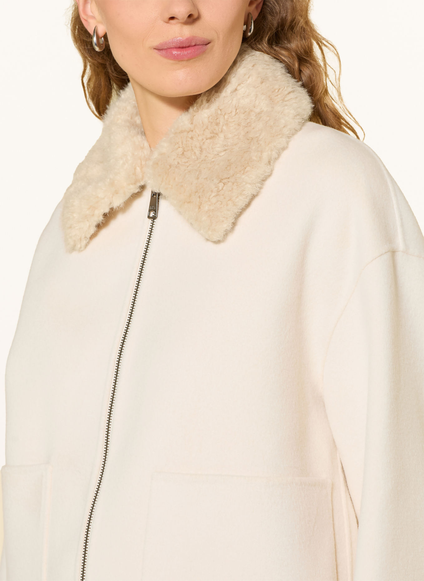 TOMMY HILFIGER Boxy jacket with a detachable faux fur collar: CREAM