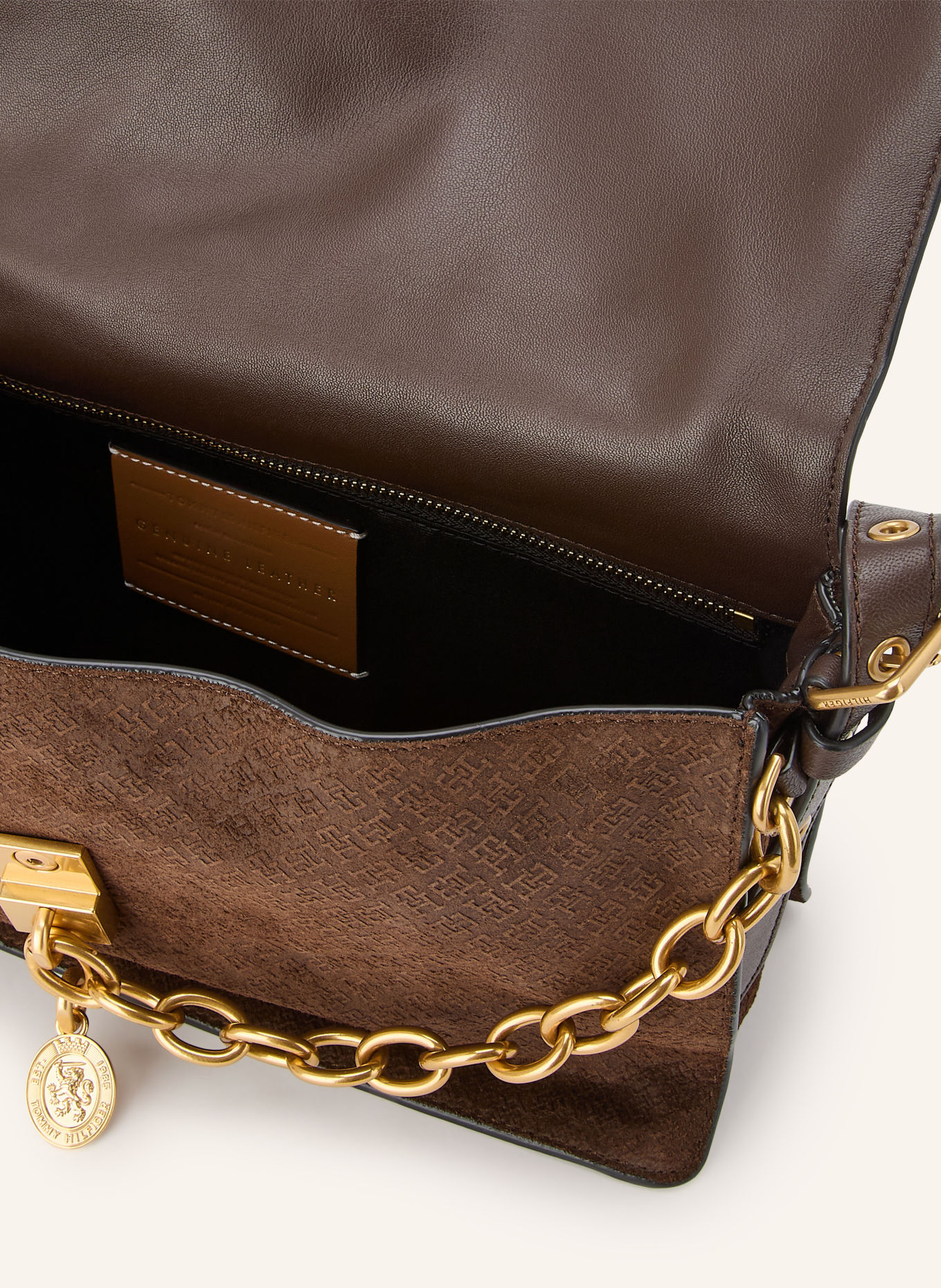 TOMMY HILFIGER Sac épaule: MARRON FONCÉ / OR