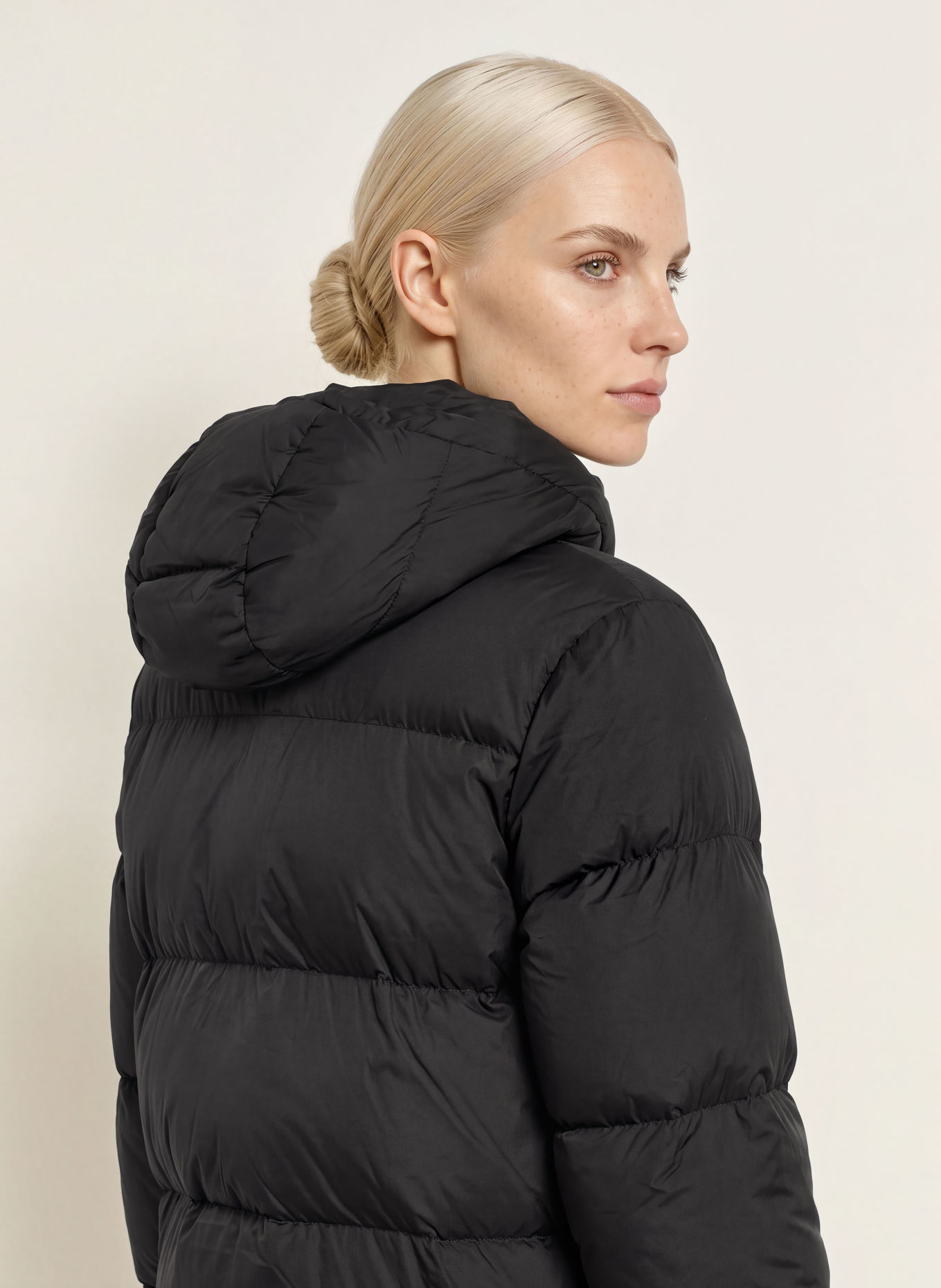 TOMMY HILFIGER Daunenjacke: SCHWARZ