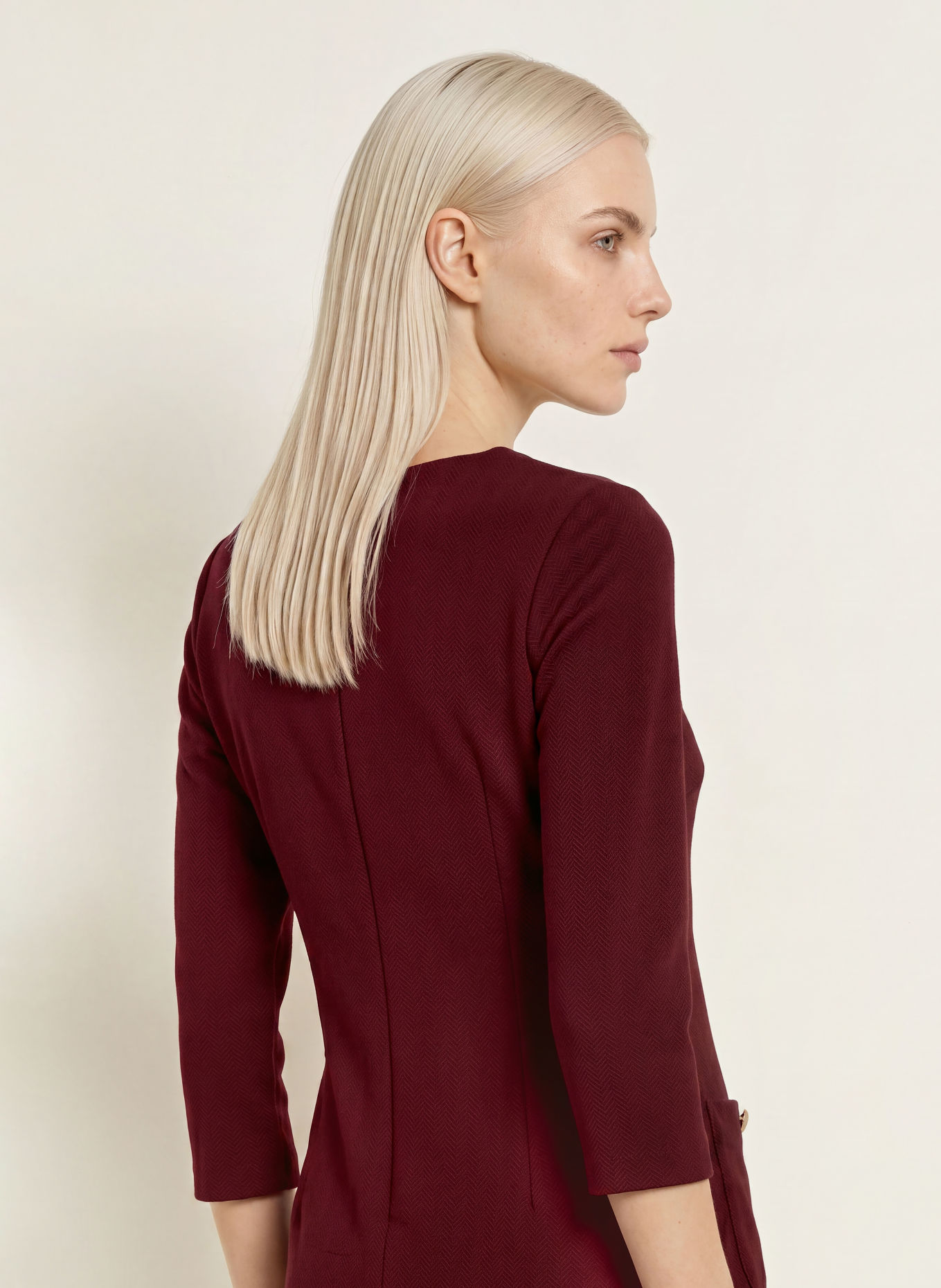 MORE & MORE Kleid mit Cut-out und 3/4-Arm: DUNKELROT