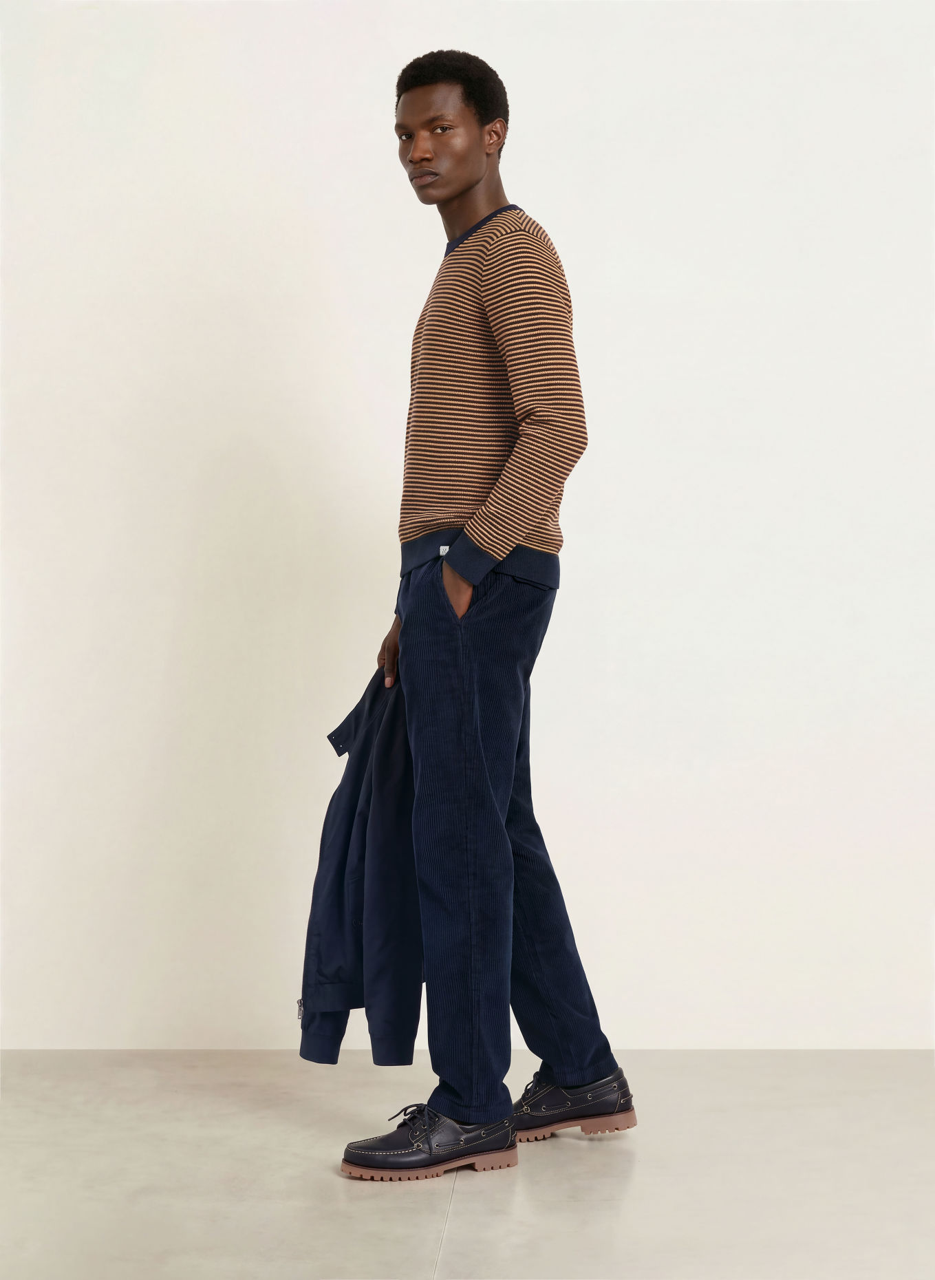 NOWADAYS Trui: DONKERBLAUW / MARRON FONCÉ / BEIGE