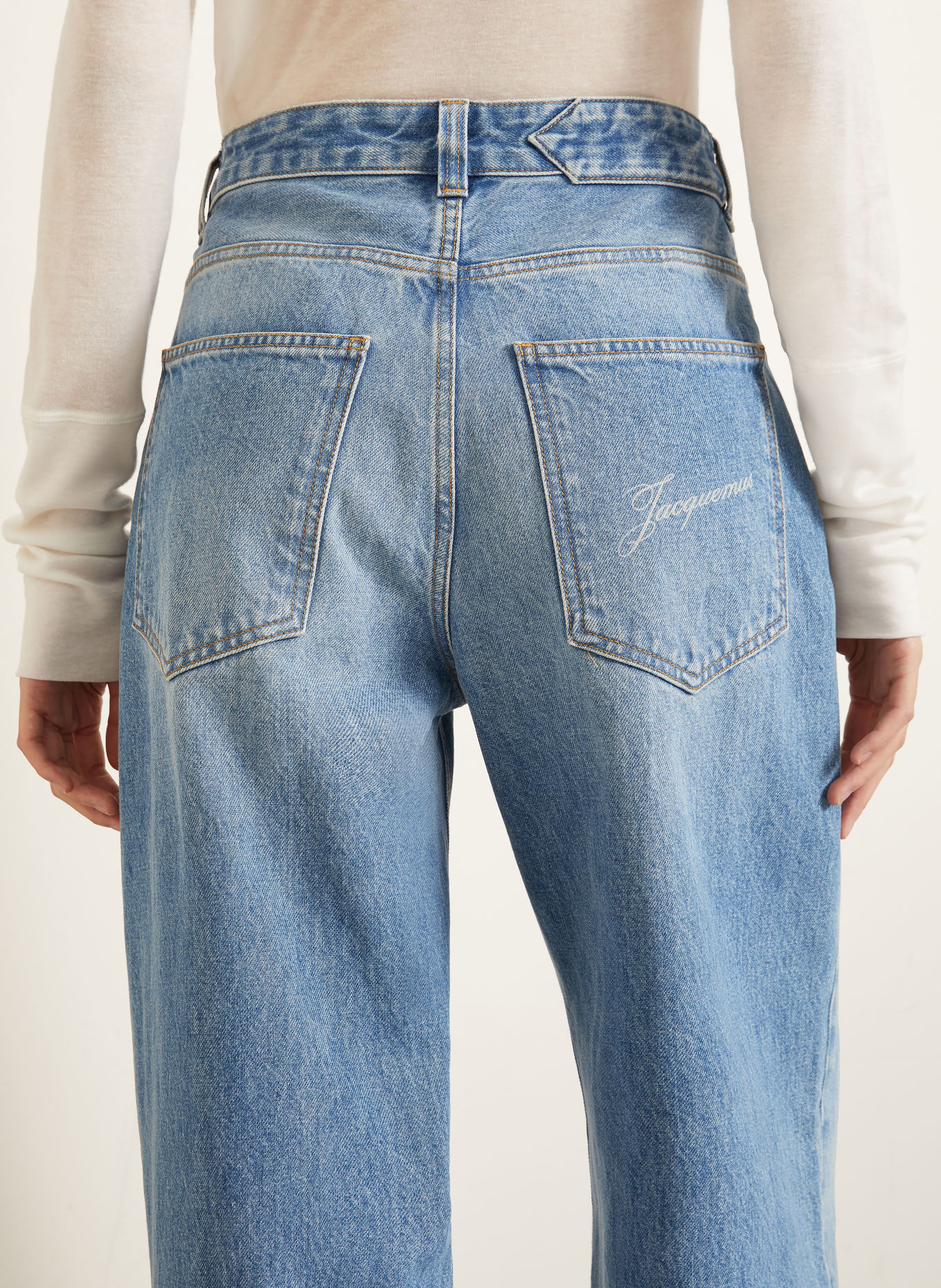 JACQUEMUS Wide Leg Jeans LE DE-NIMES LARGE: 33C BLUE/TABAC