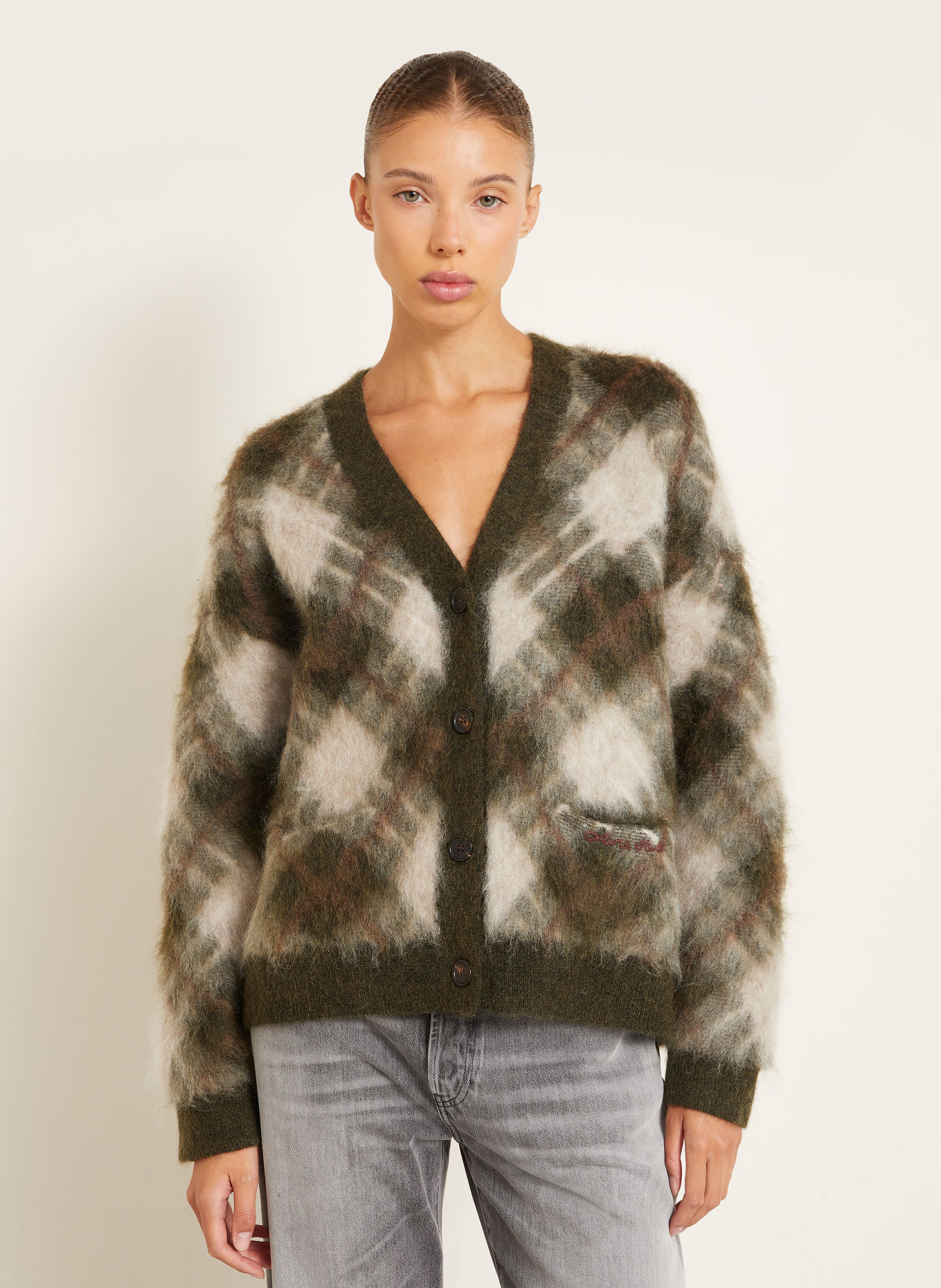 Acne Studios Strickjacke mit Mohair: KHAKI / HELLGRAU / DUNKELROT
