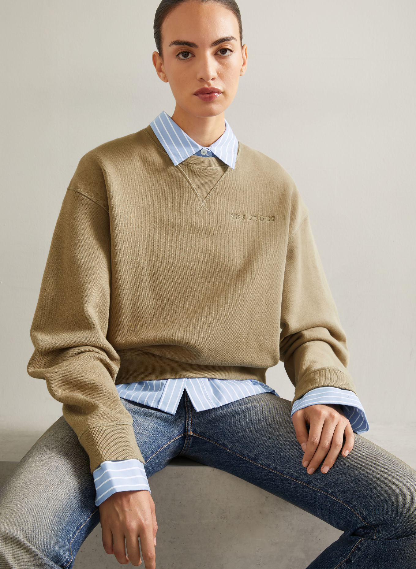 Acne Studios Sweatshirt im Materialmix: KHAKI / HELLBLAU / WEISS