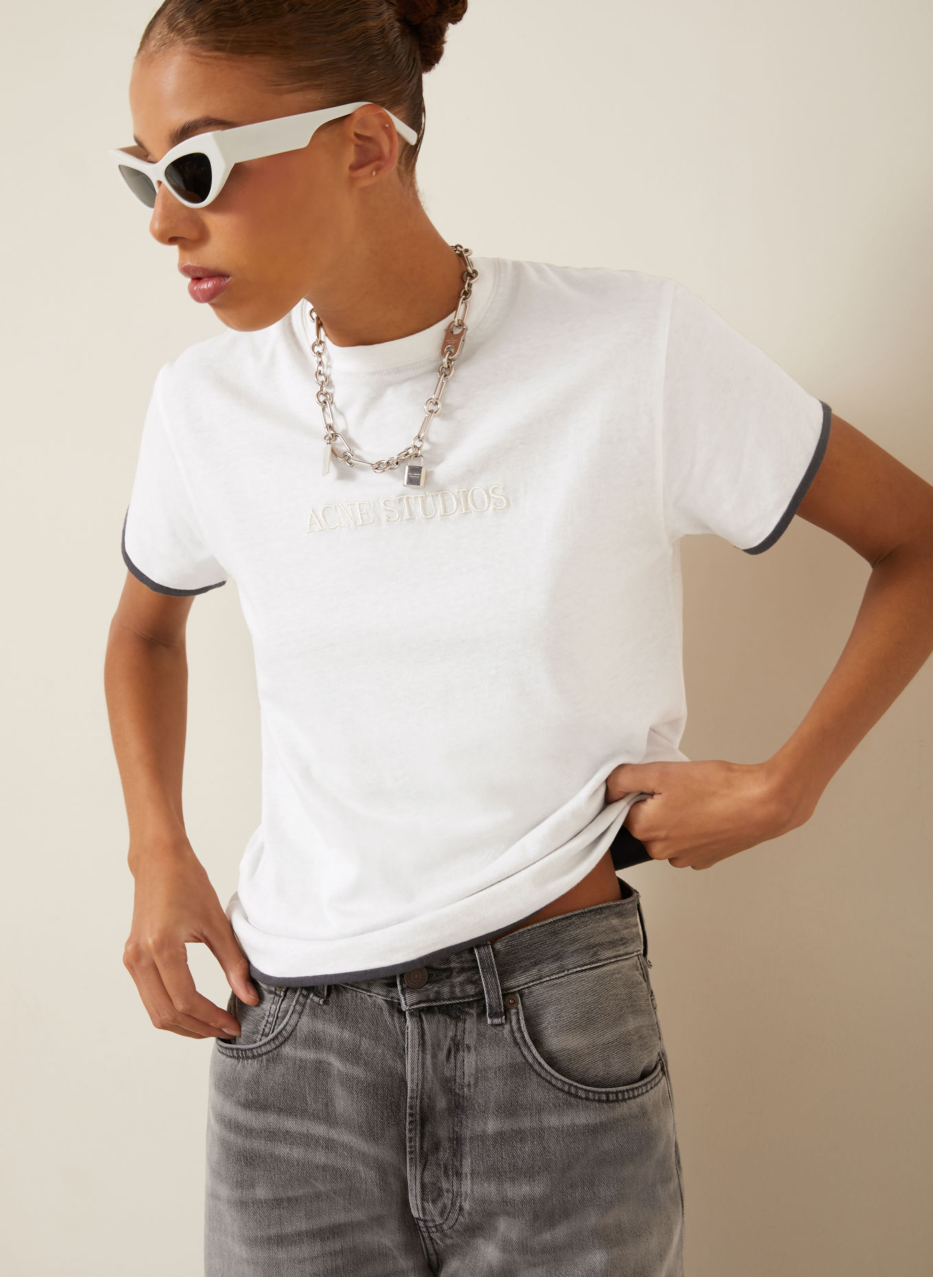 Acne Studios Omkeerbaar T-shirt: DONKERGRIJS / WIT