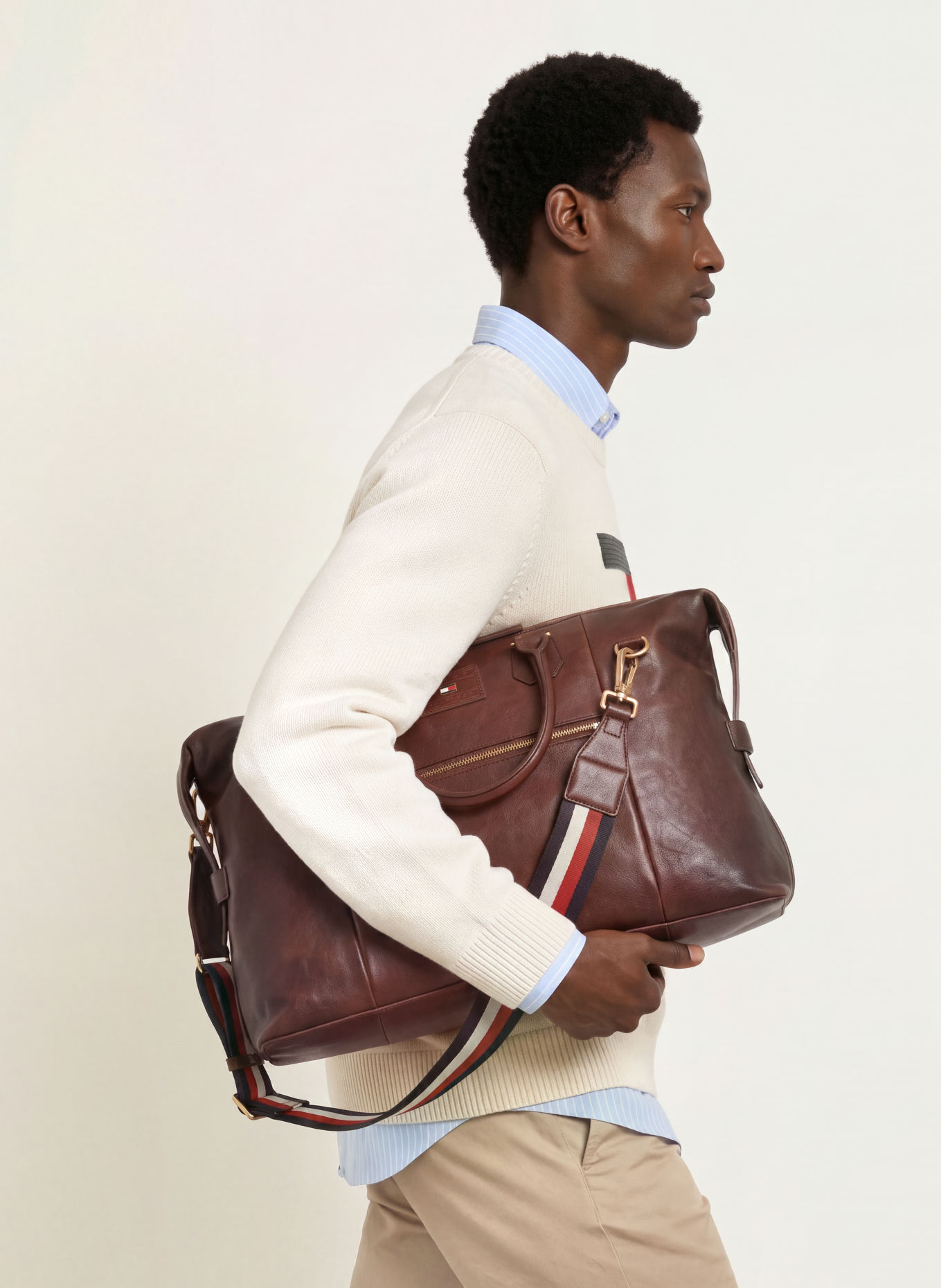 TOMMY HILFIGER Weekender: DARK BROWN / GOLD