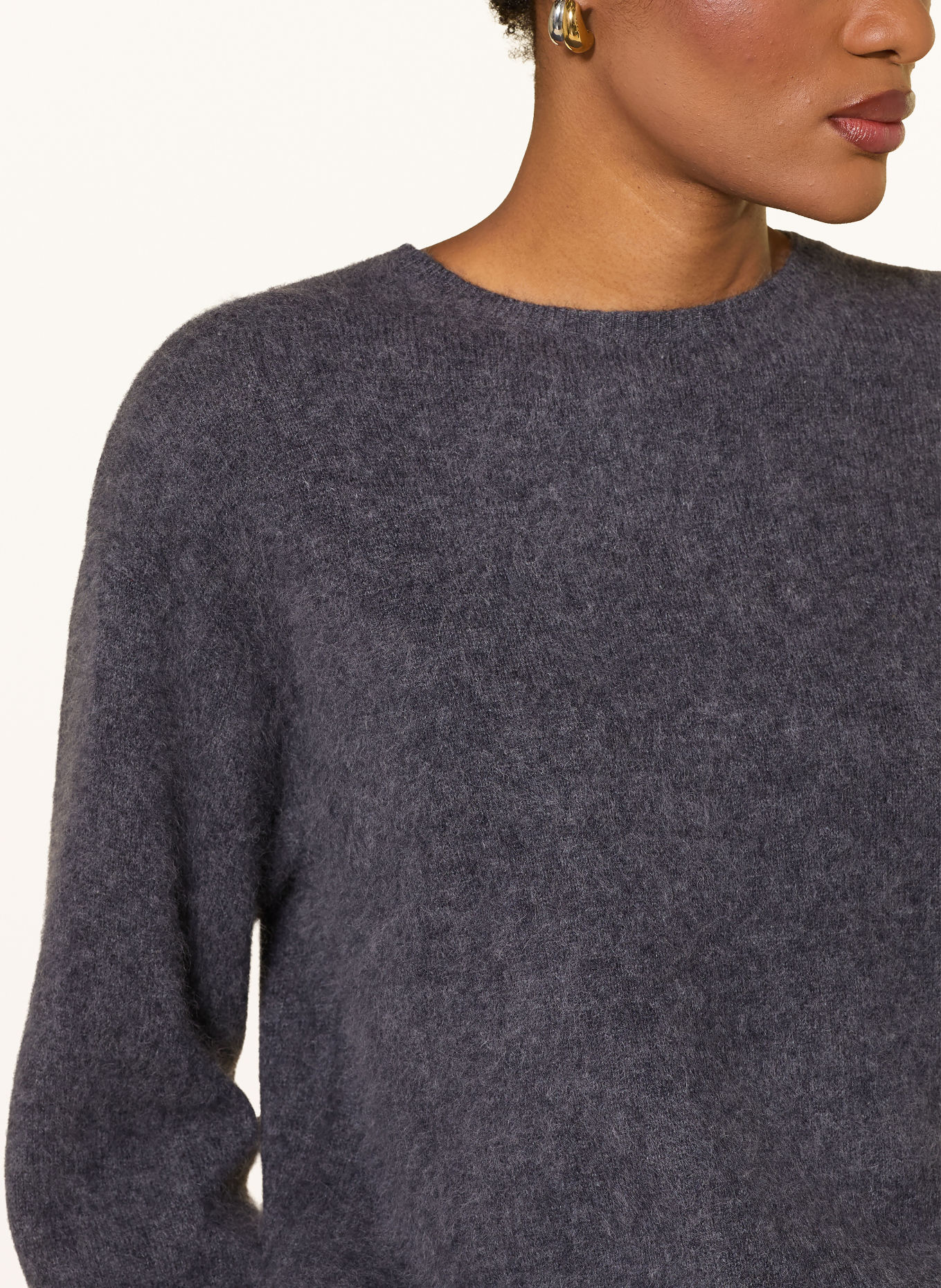 RIANI Sweater made with merino wool and a detachable Collar: DARK GRAY
