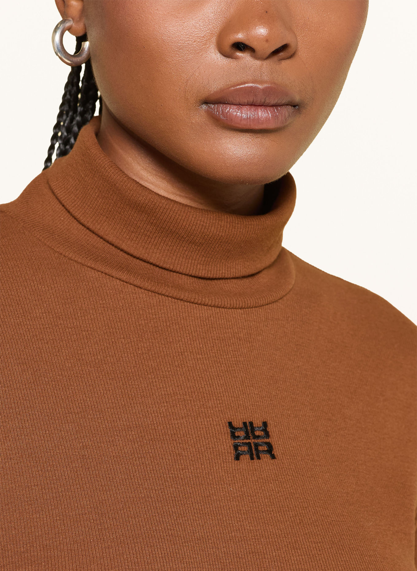 RIANI Longsleeve: COGNAC
