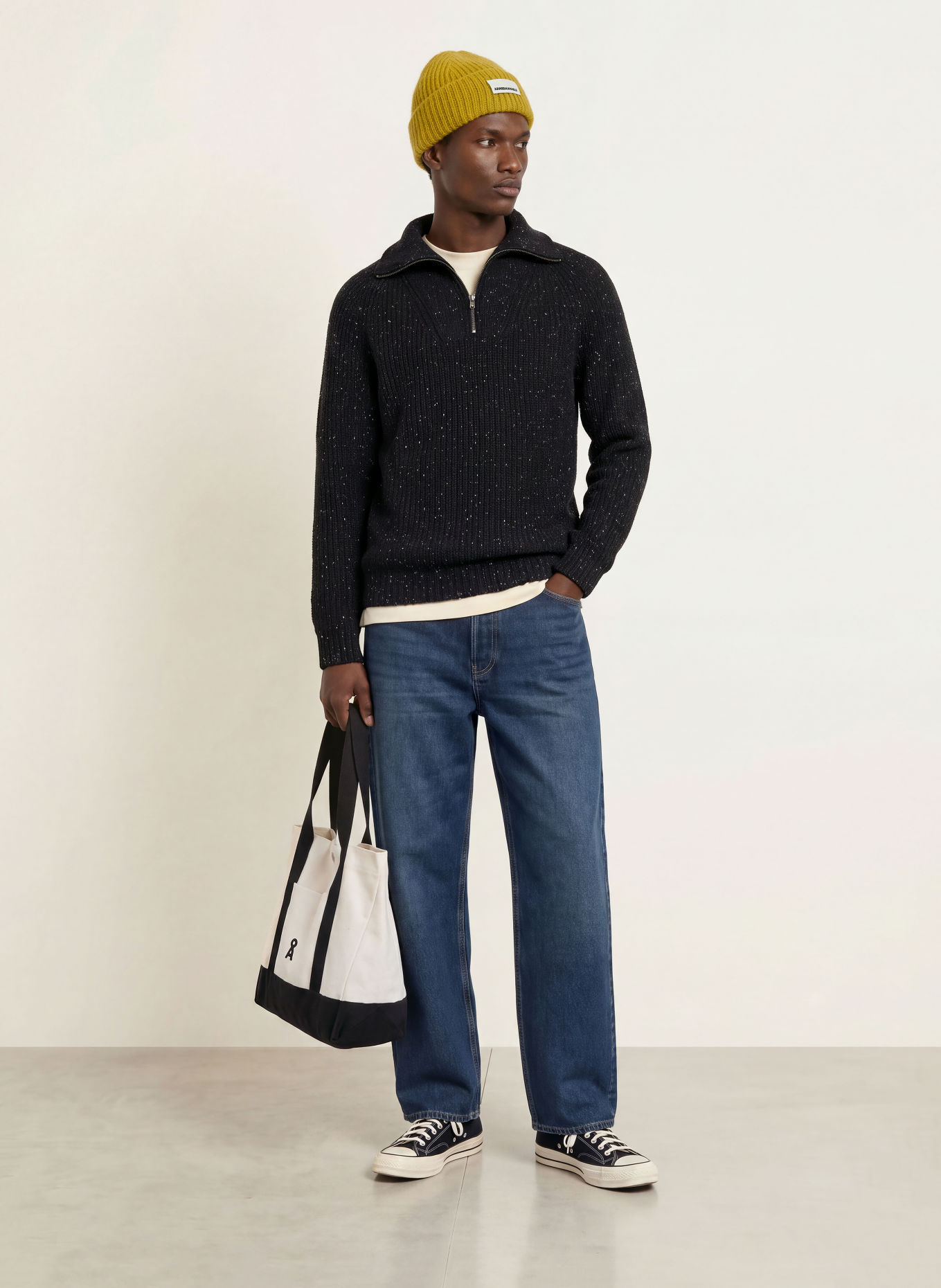 ARMEDANGELS Turtleneck: BLACK / WHITE
