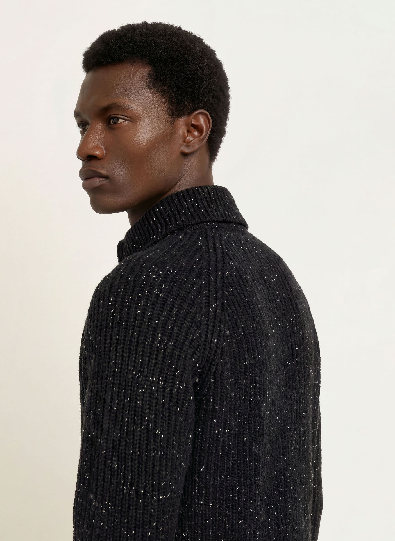 ARMEDANGELS Turtleneck: BLACK / WHITE