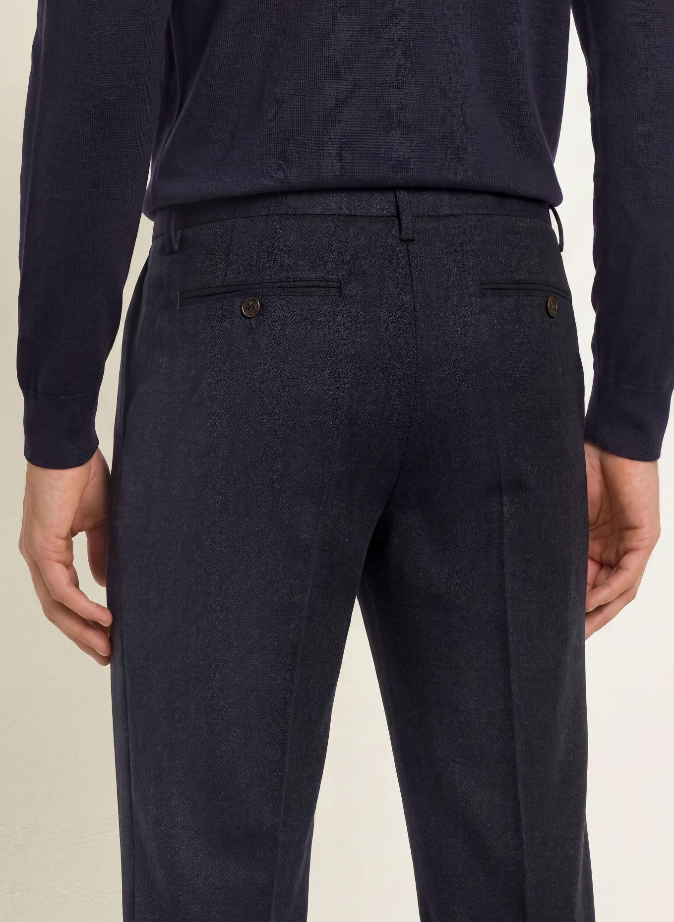 PROFUOMO Chino coupe ample: BLEU FONCÉ