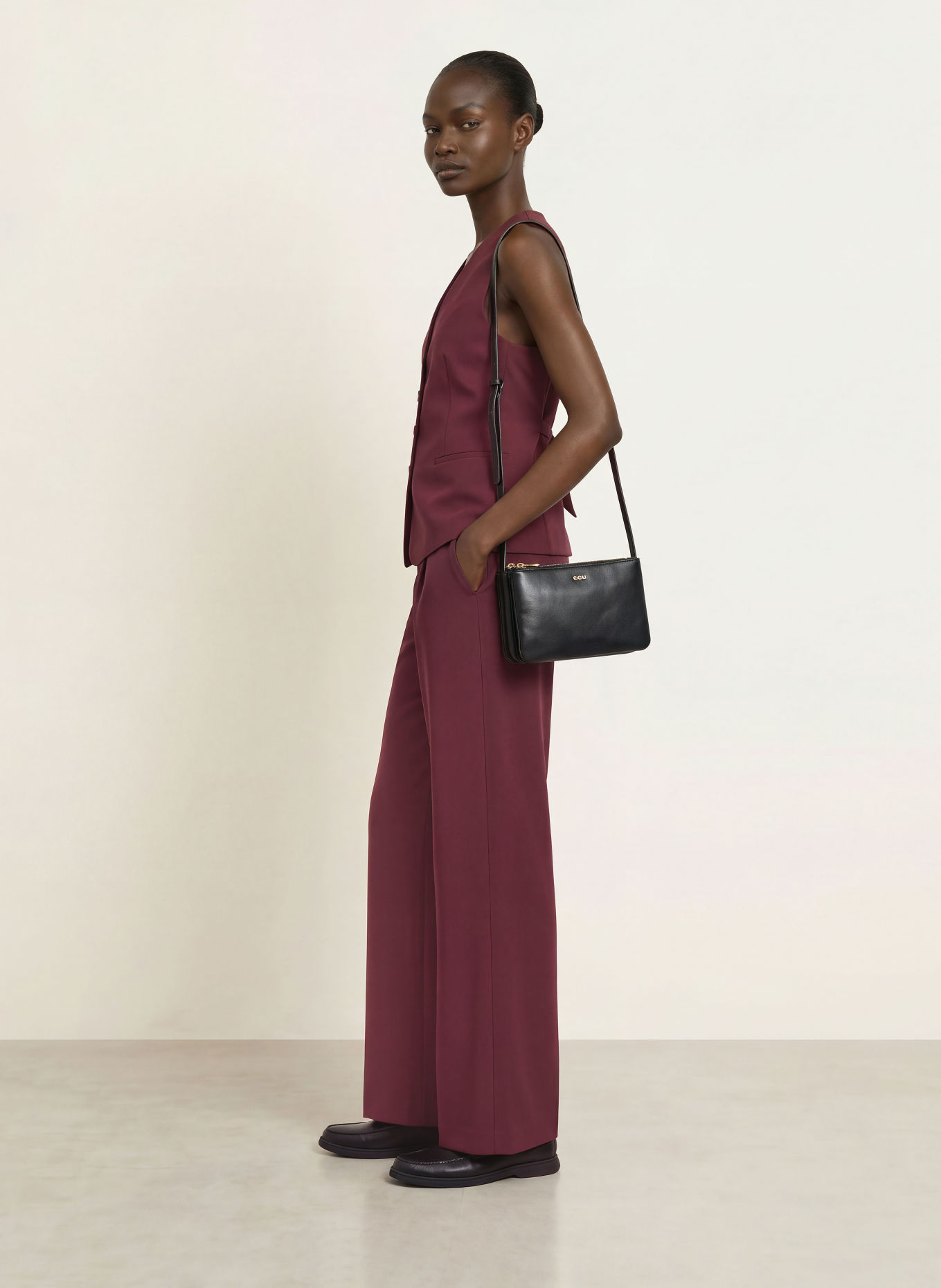 BOSS Blazer sans manches JAVESTA: ROUGE FONCÉ