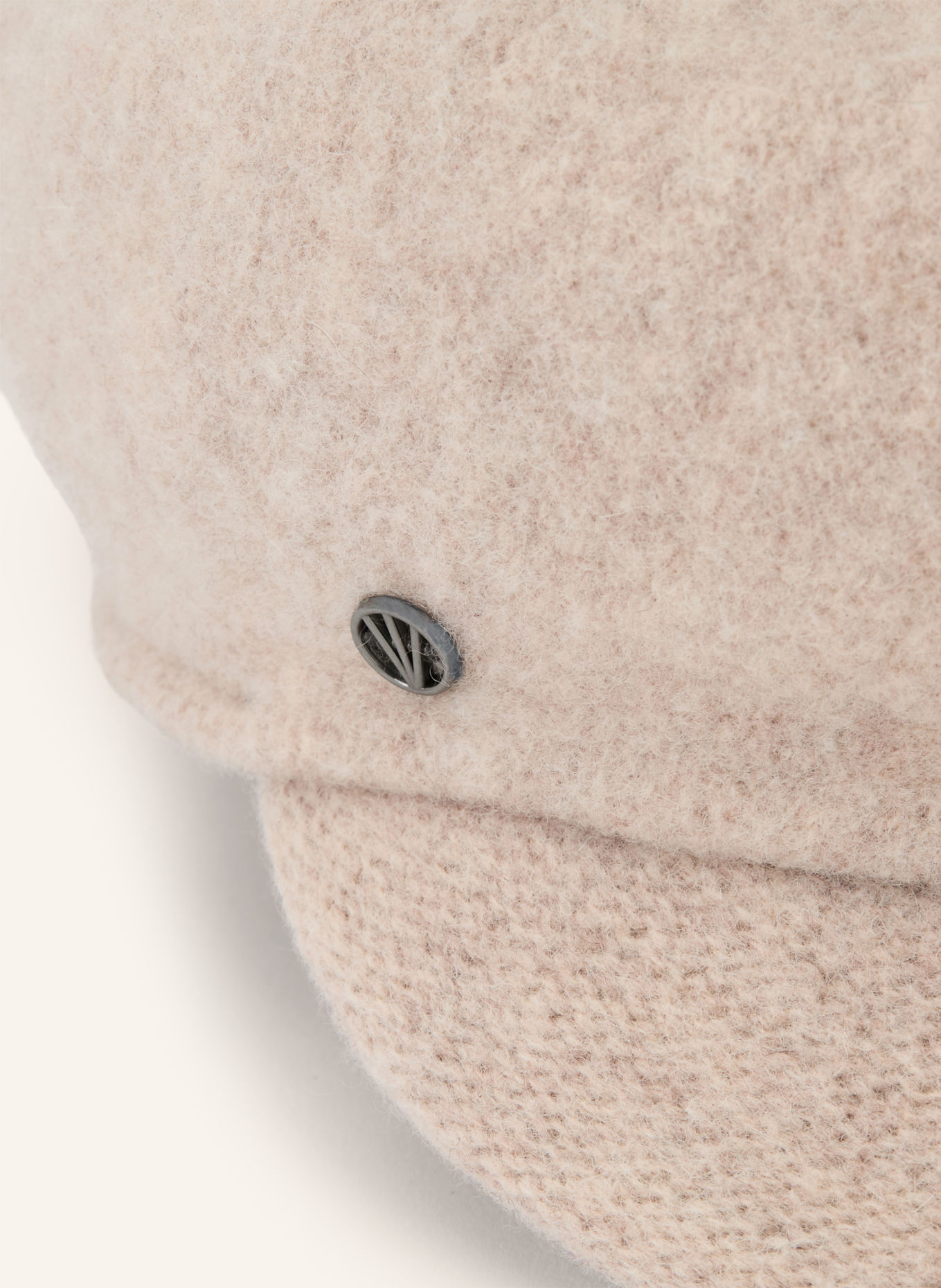 LOEVENICH Hue: BEIGE