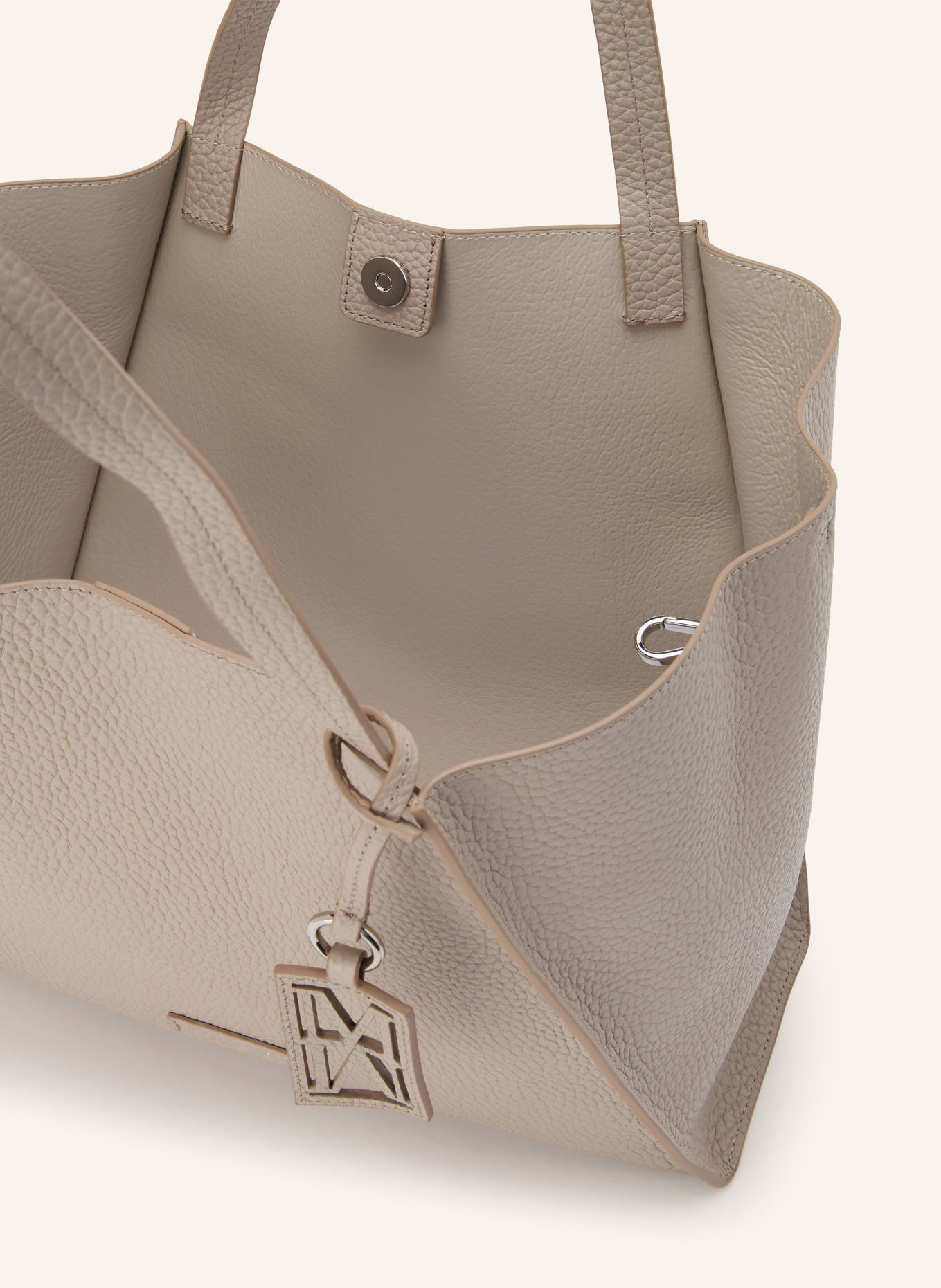 Marc O'Polo Shoppers with Pouch: BEIGE / SILVER
