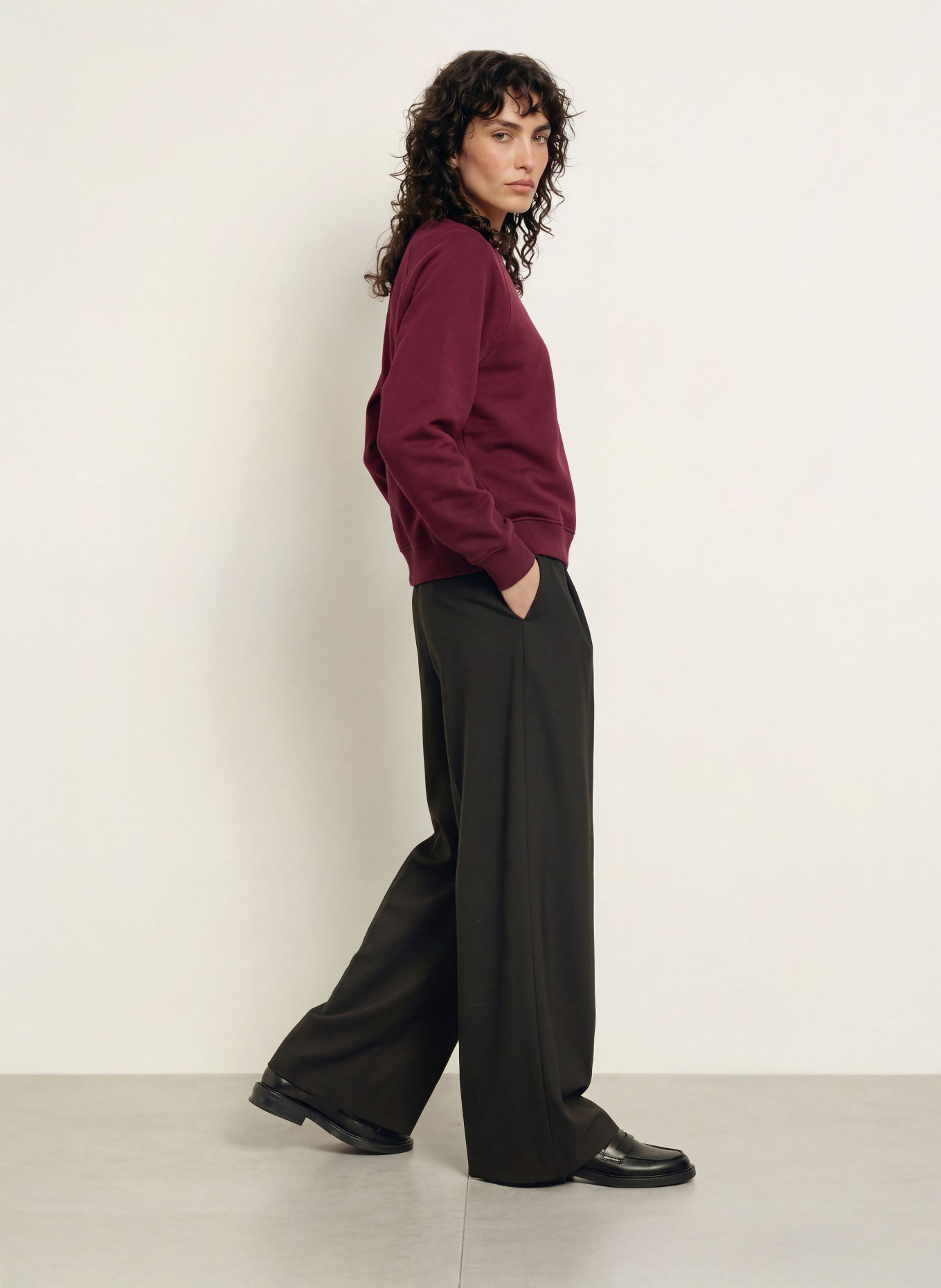 ARKET sweatshirt: DONKERROOD