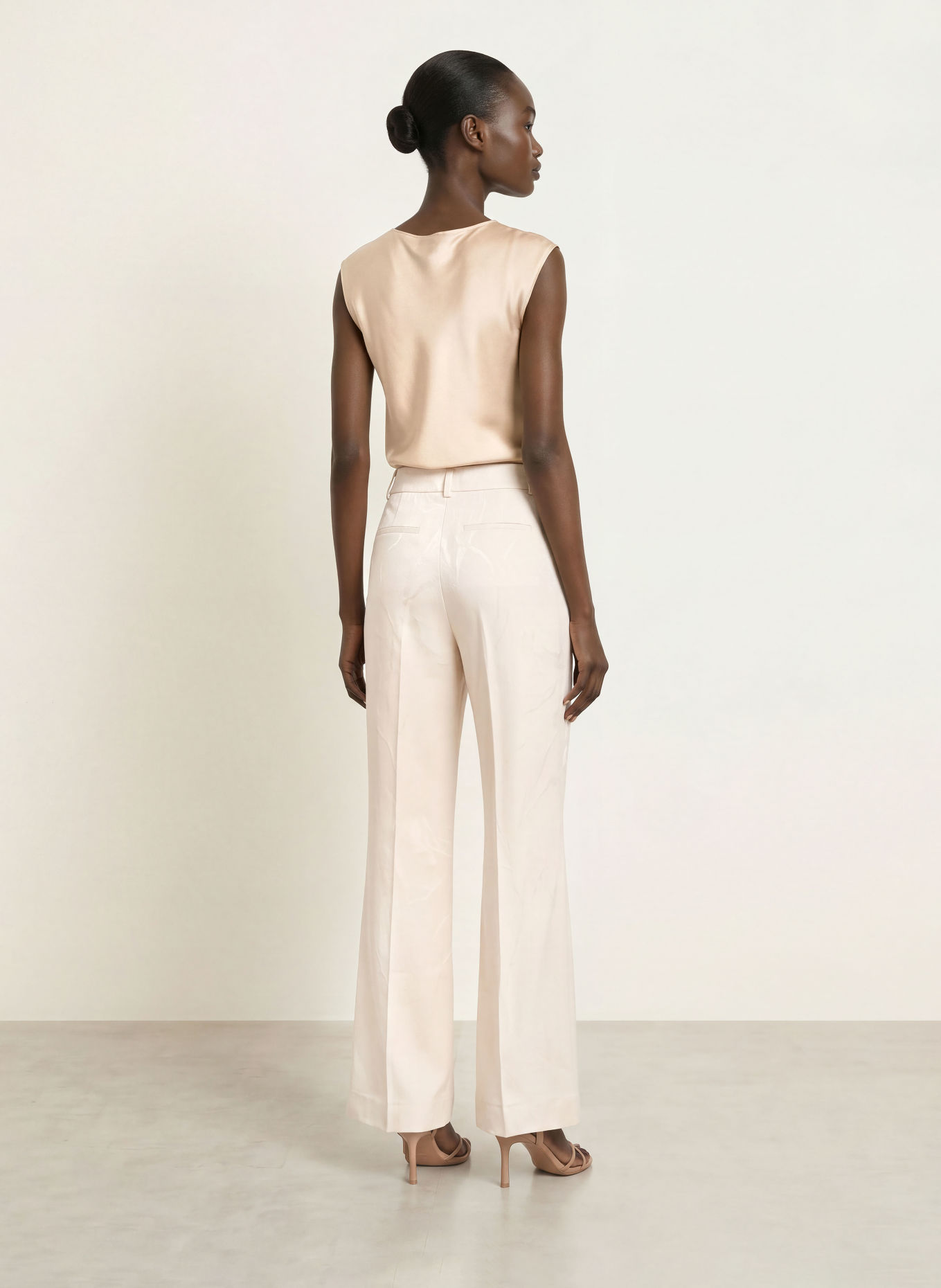 REISS Zijden top CATE: BEIGE