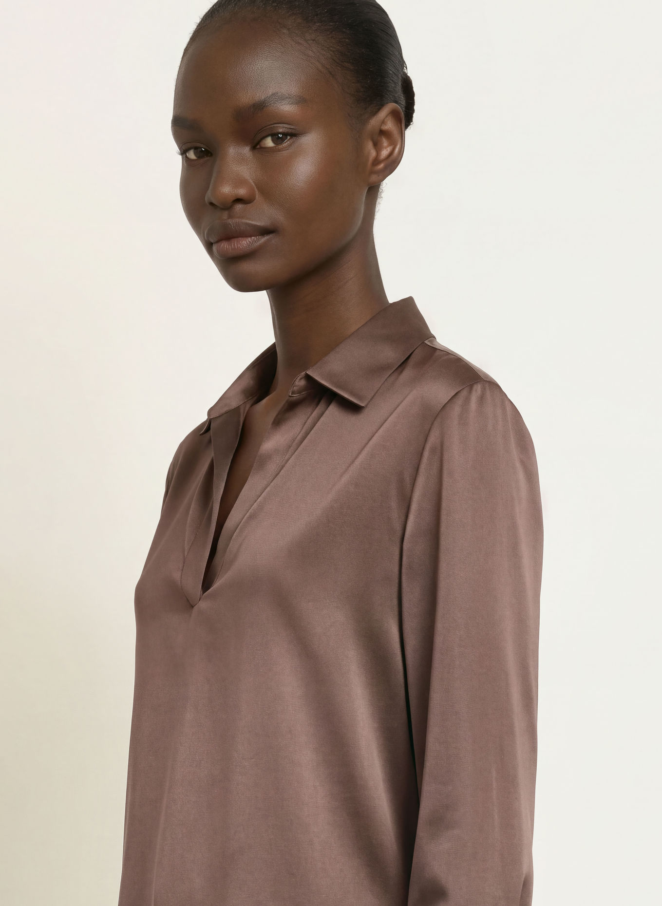 REISS Zijden blouse MARINA: MARRON FONCÉ