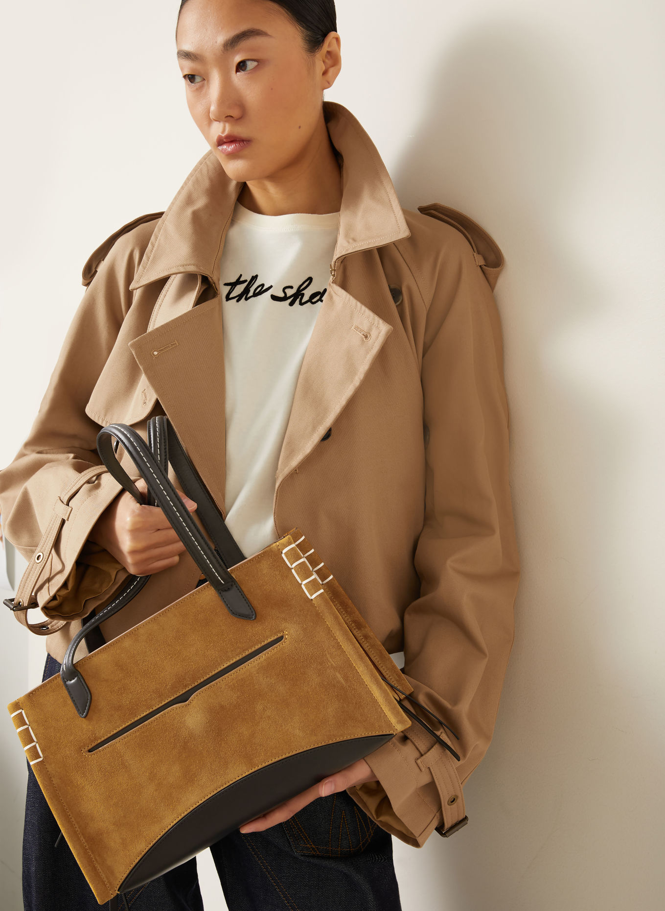 JW ANDERSON ELONGATED LOAFER CABAS Tote Bag: COGNAC / BLACK