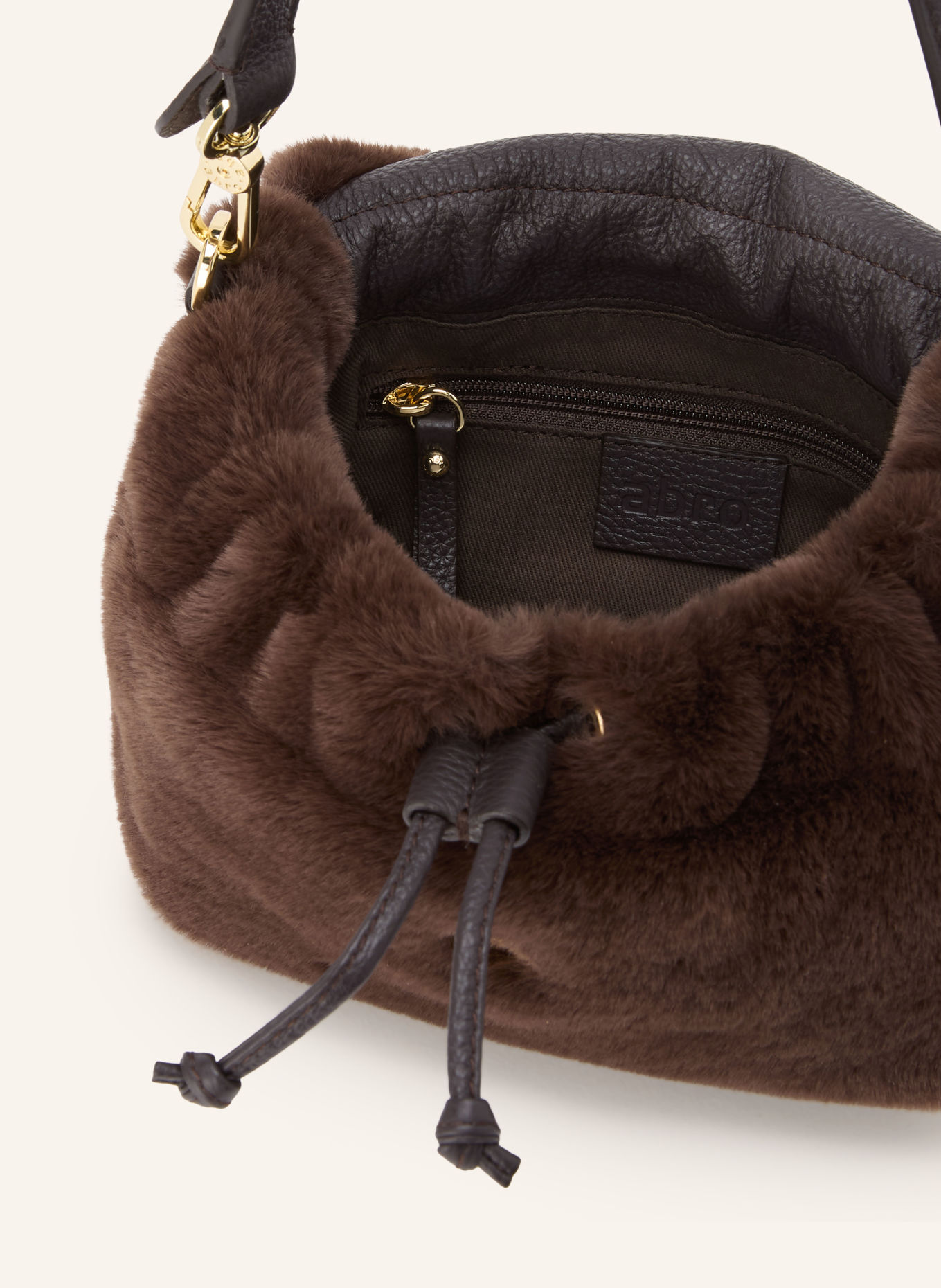 abro Handtasche TEMI SMALL aus Kunstfell: DUNKELBRAUN / GOLD