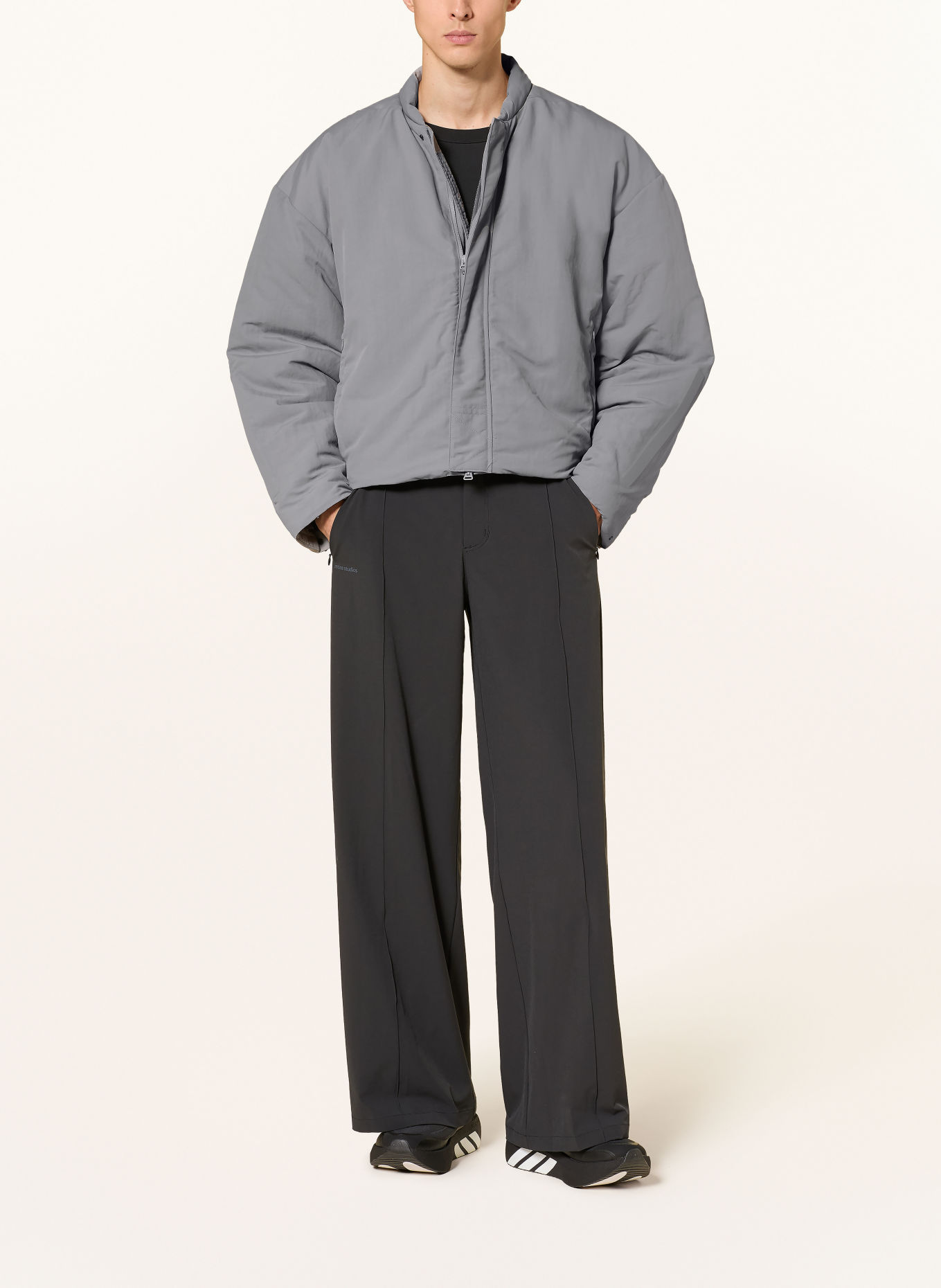 adidas Blousonjakke ESSENTIALS Z.N.E.: GRÅ
