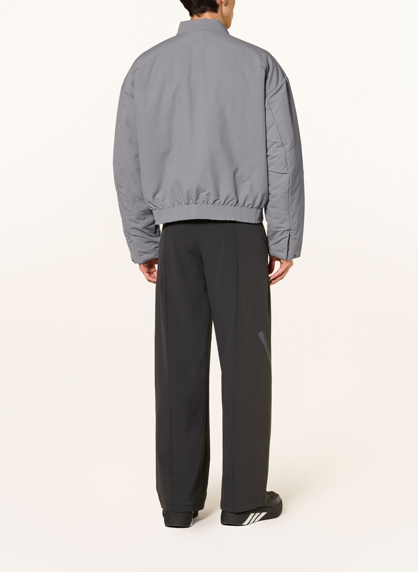 adidas Blousonjakke ESSENTIALS Z.N.E.: GRÅ