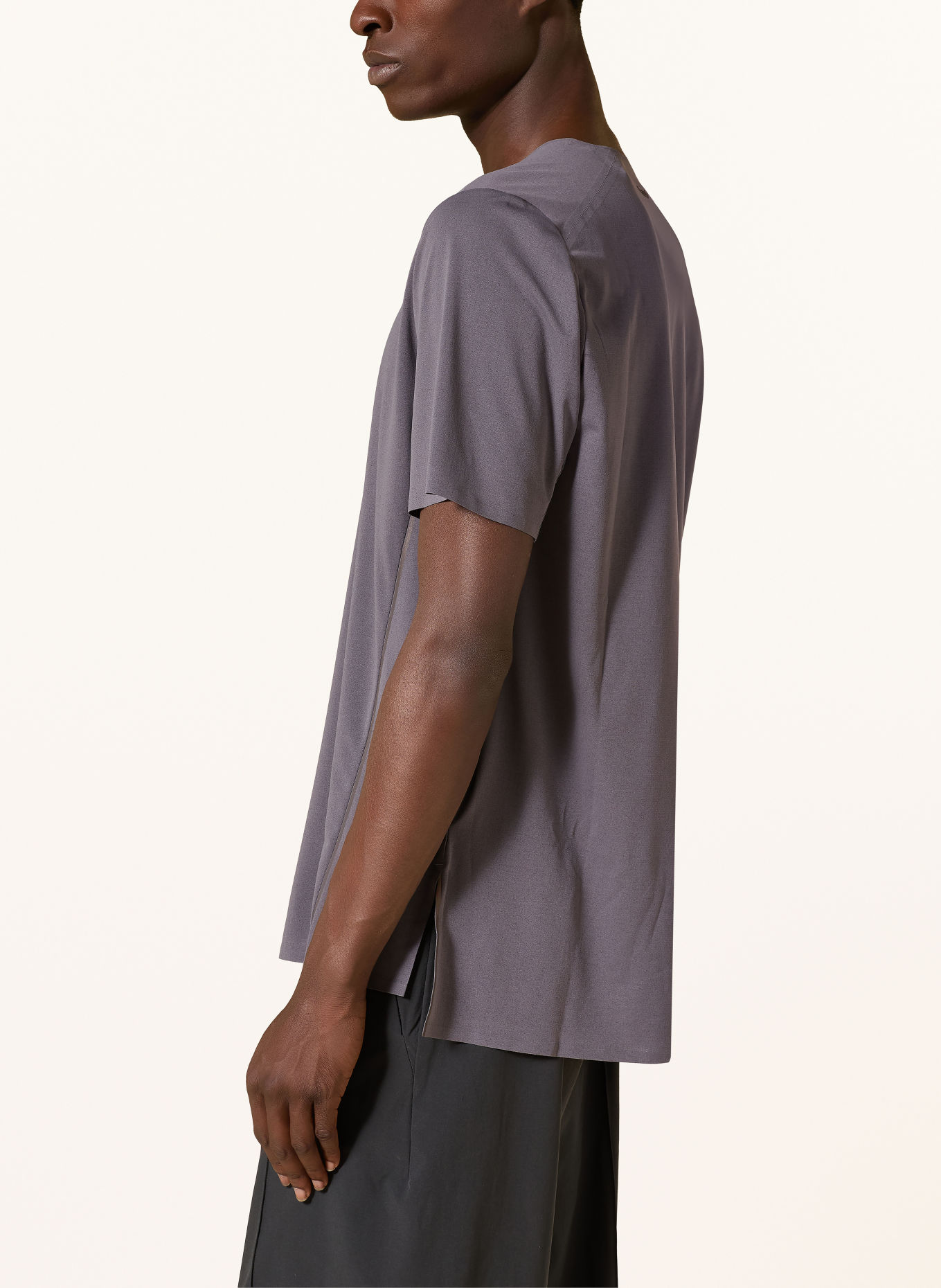 adidas Trainingsshirt ADIDAS X ENTIRE STUDIOS: DONKERGRIJS