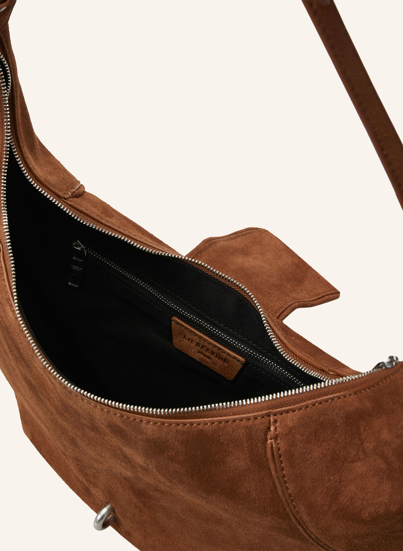 LIEBESKIND Schultertasche RYKER MEDIUM: BRAUN / SILBER
