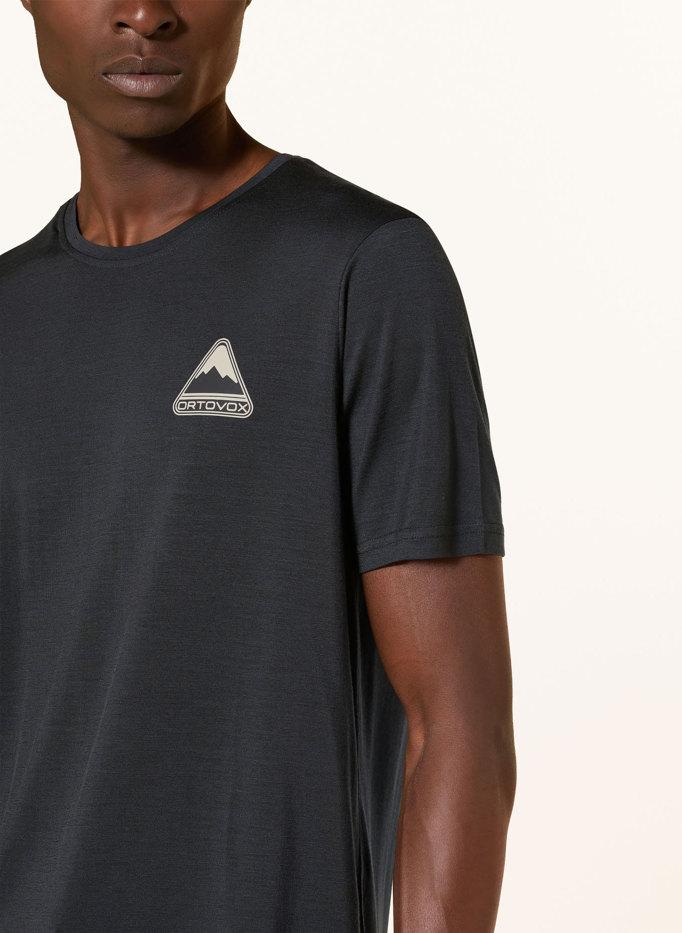 ORTOVOX T-shirt 140 COOL TRIANGLE: ZWART