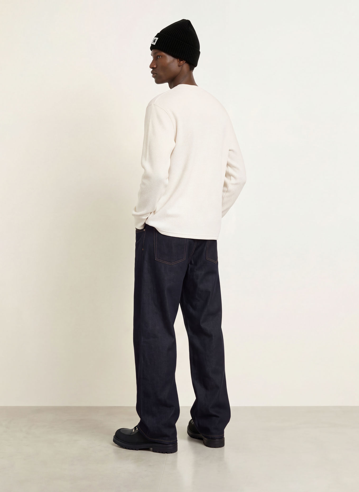 carhartt WIP Langærmet T-shirt: ECRU / SORT