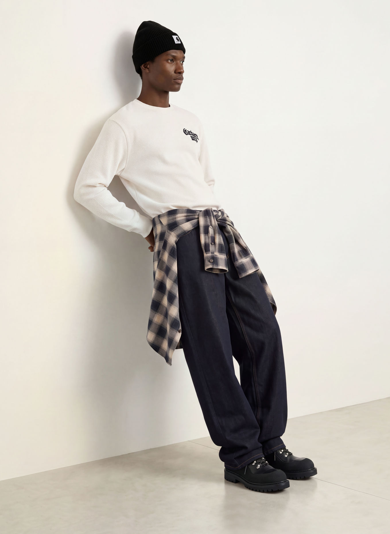 carhartt WIP Langærmet T-shirt: ECRU / SORT