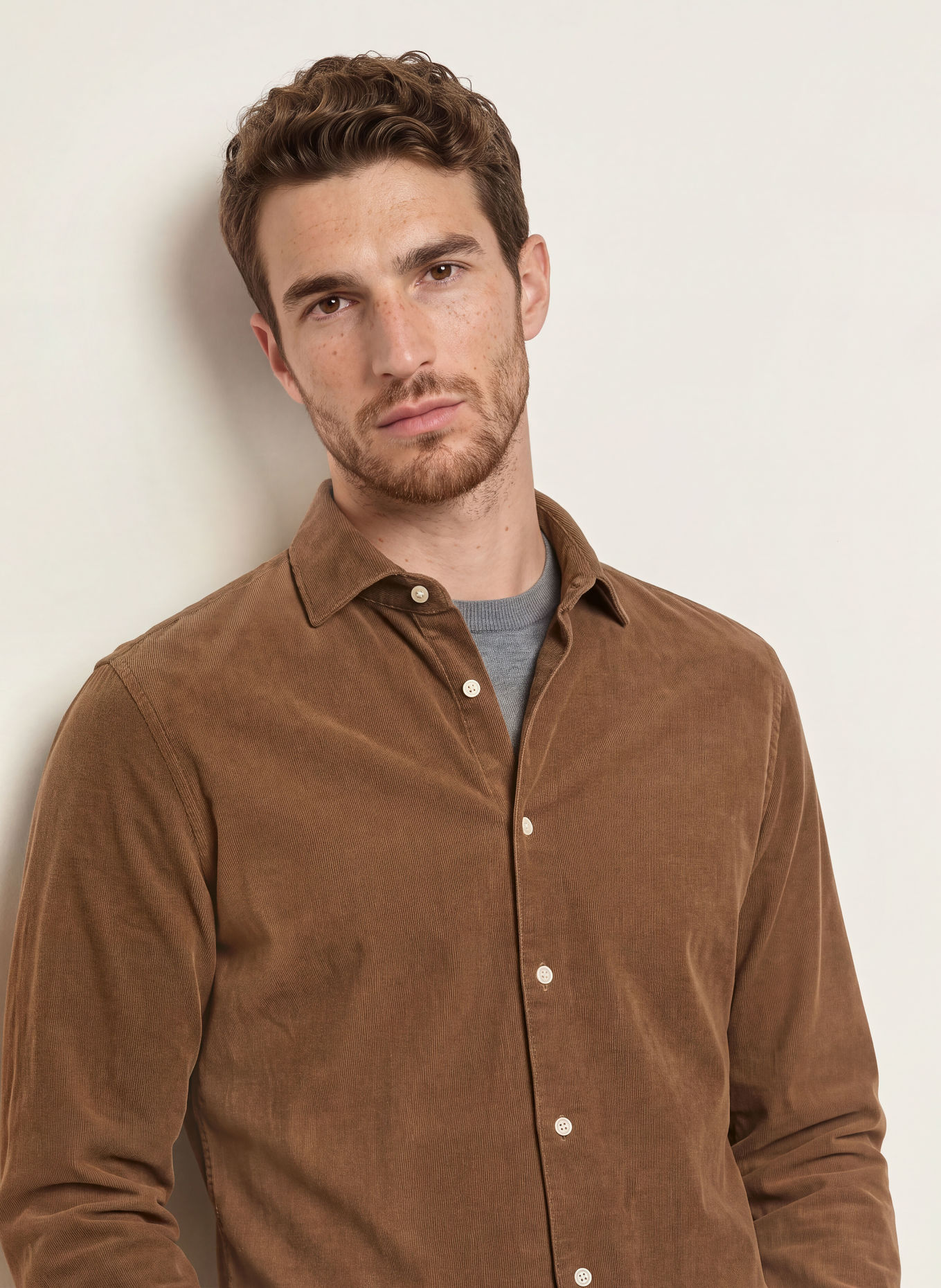 PROFUOMO Chemise en velours côtelé, coupe Comfort Fit: MARRON